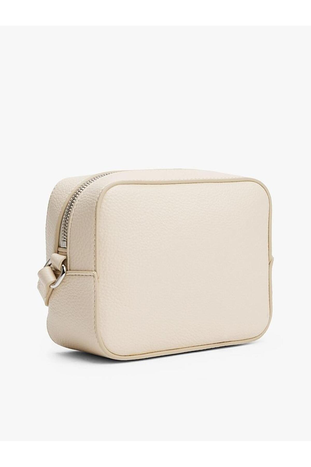 tjw-must-camera-bag-37b786.jpg