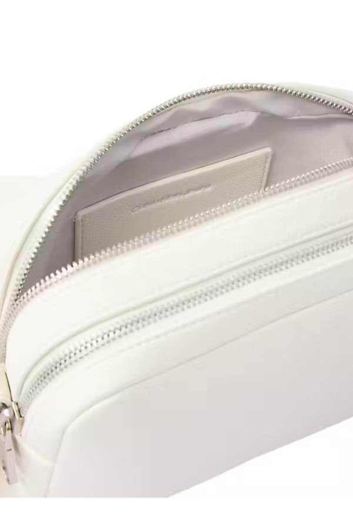 ultralight-ew-dble-zip-camera-ba-1-47e6.jpg