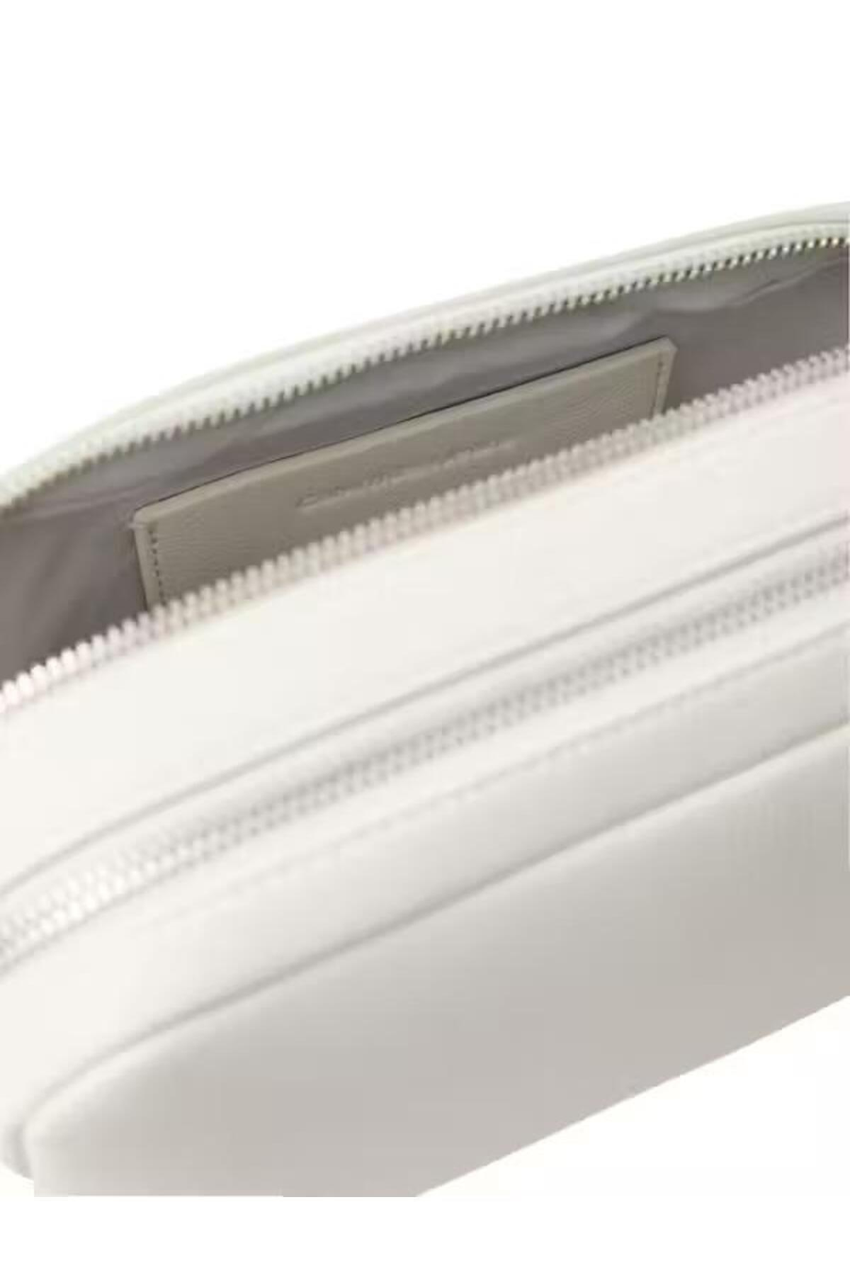 ultralight-ew-dble-zip-camera-ba-9eaa06.jpg