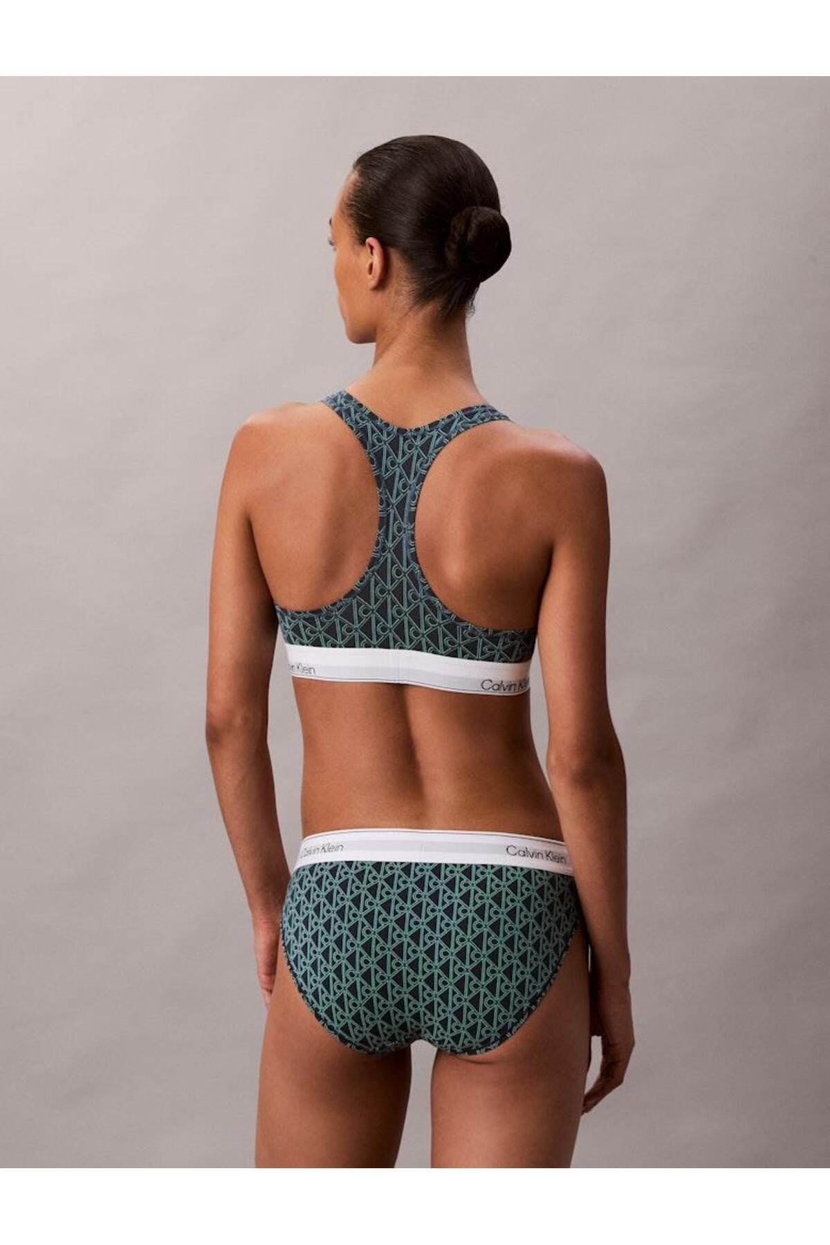 unlined-bralette-fcb983.jpg