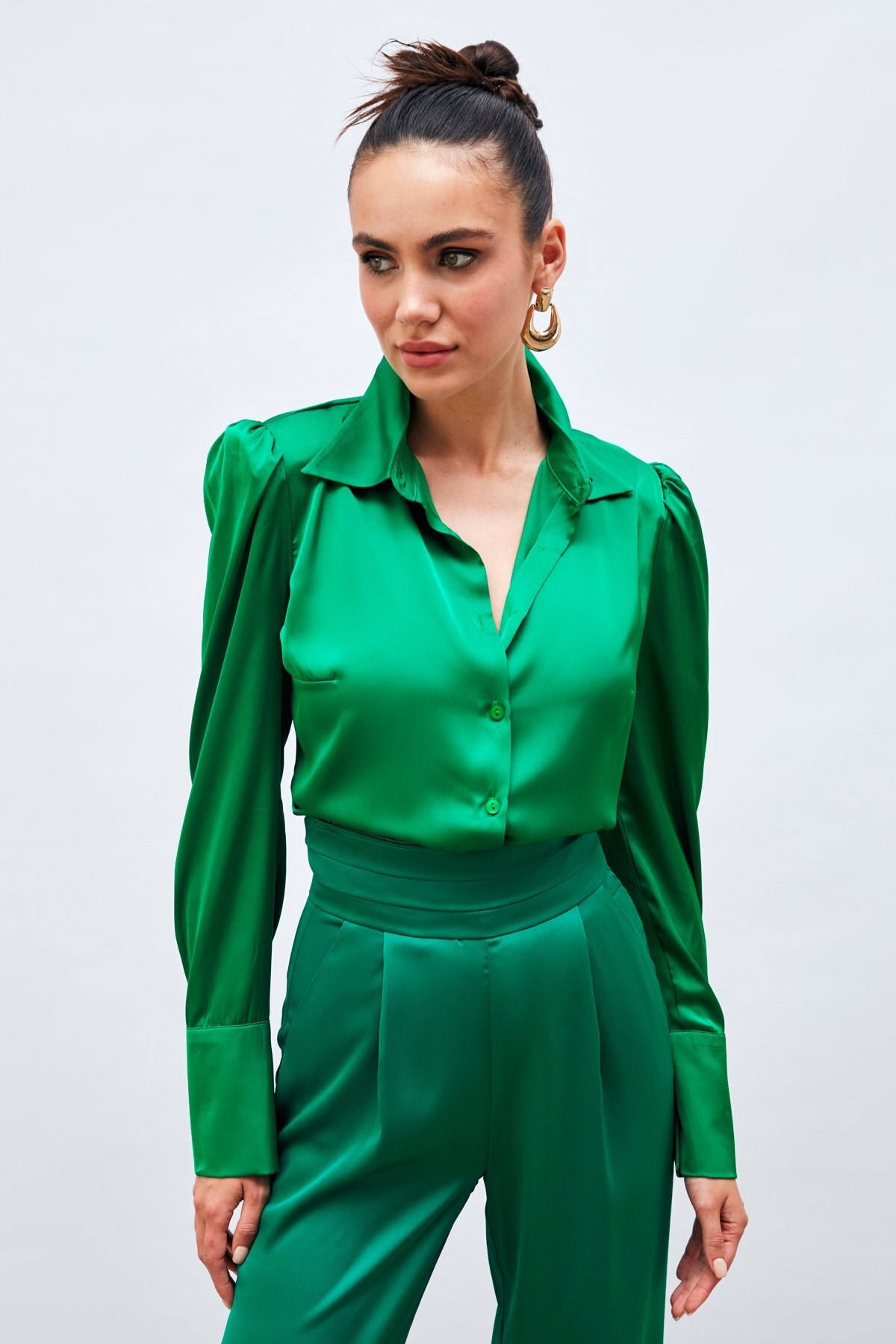 vatkali-saten-gomlek-yesil--7994-.jpg