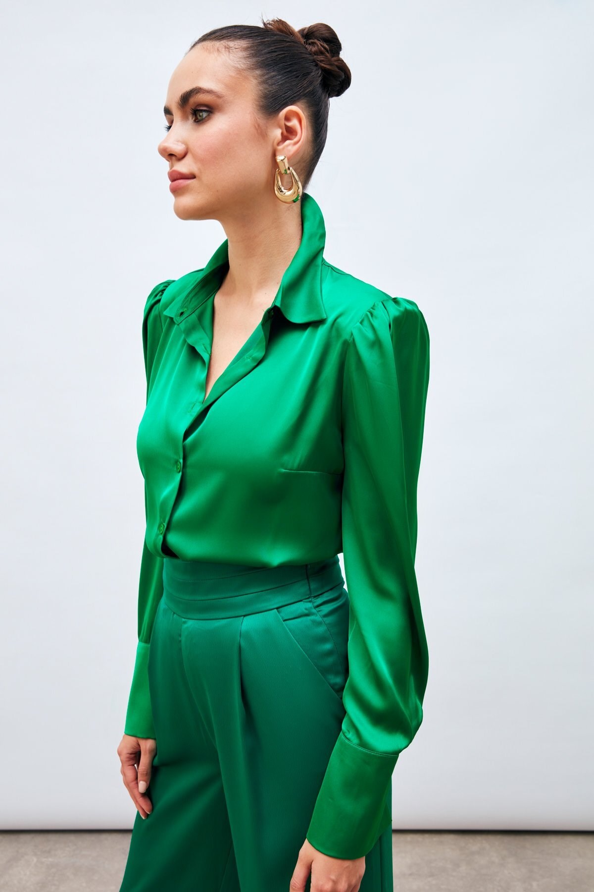 vatkali-saten-gomlek-yesil-1fa-21.jpg