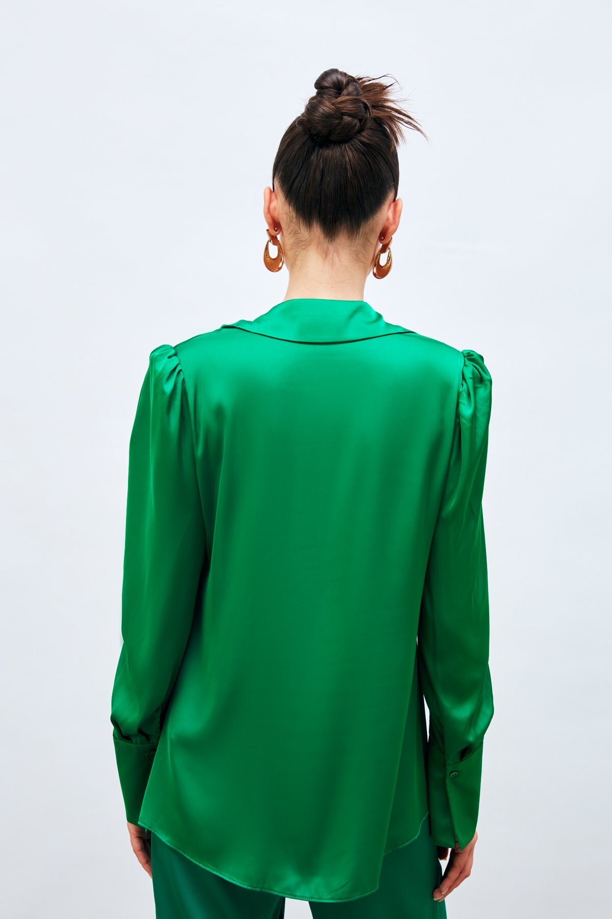 vatkali-saten-gomlek-yesil-e-aea3.jpg