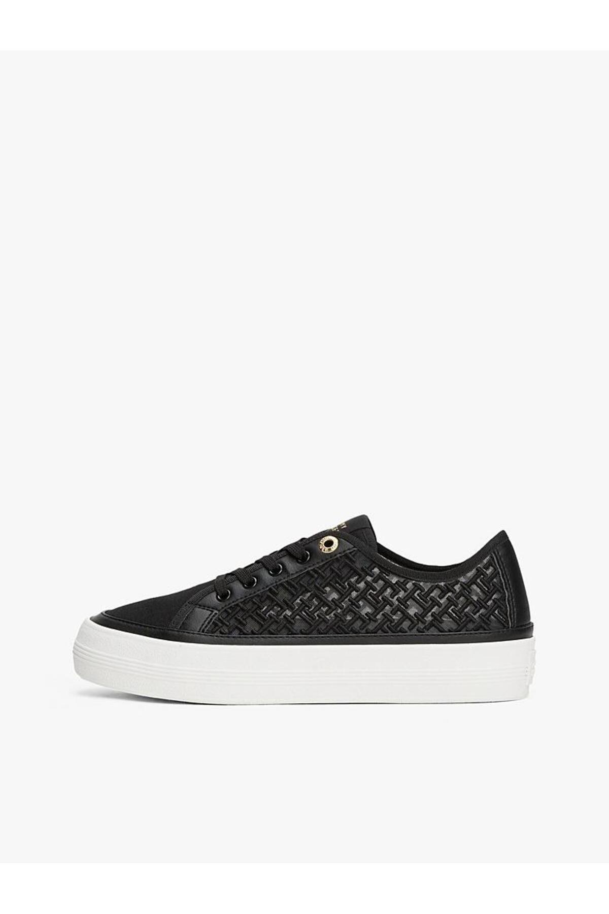 vulc-embroidered-sneaker-04b-b7.jpg