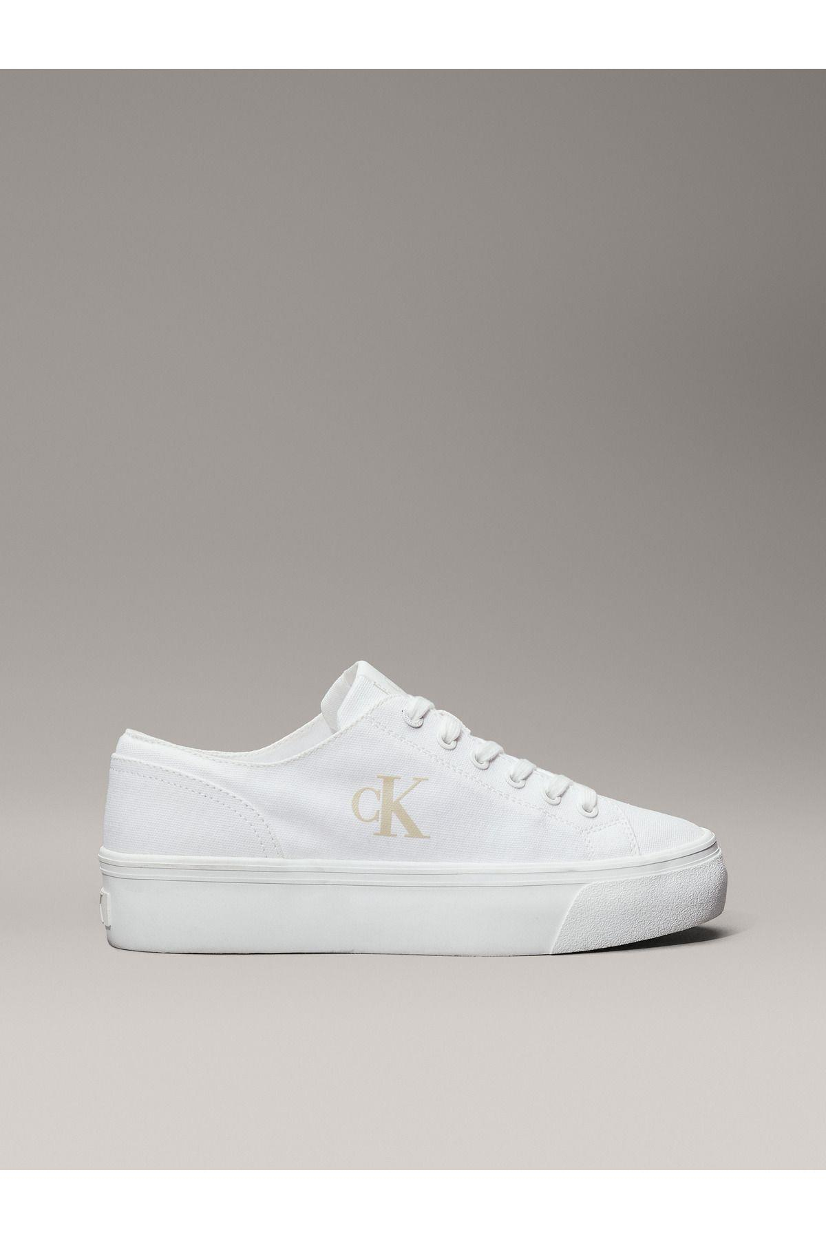 vulc-flatform-sneaker-a7c5de.jpg