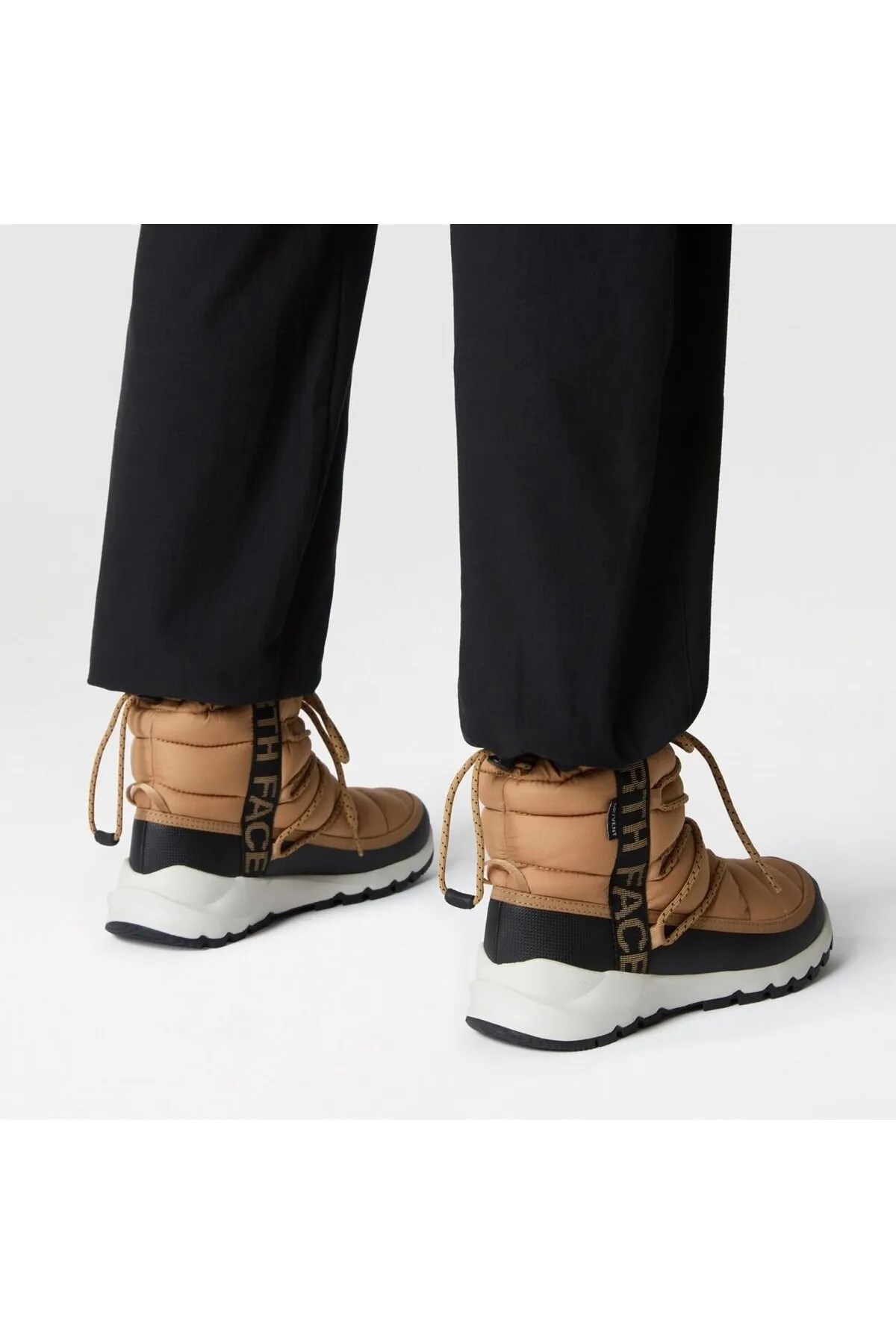 w-thermoball-lace-up-wp-2f5-4b.jpg