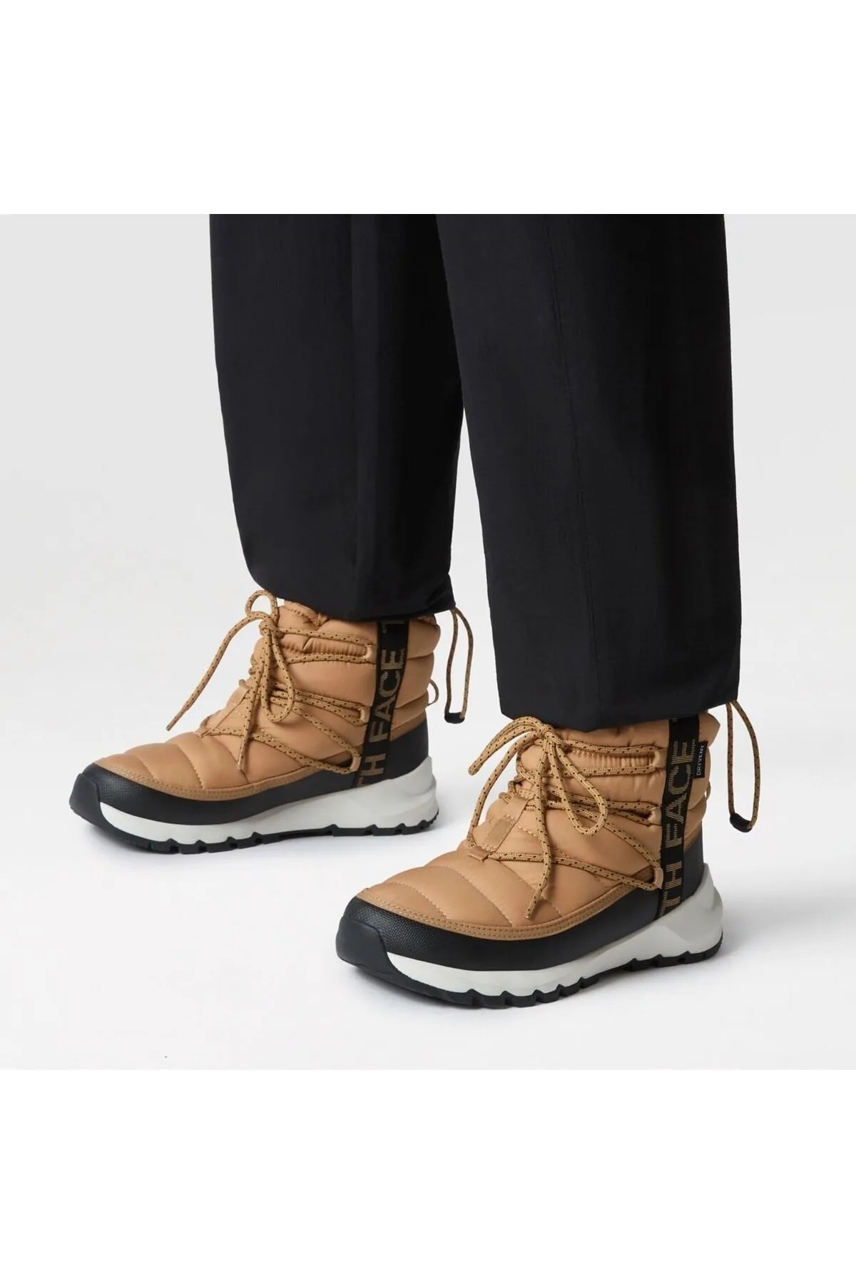 w-thermoball-lace-up-wp-c-3155.jpg