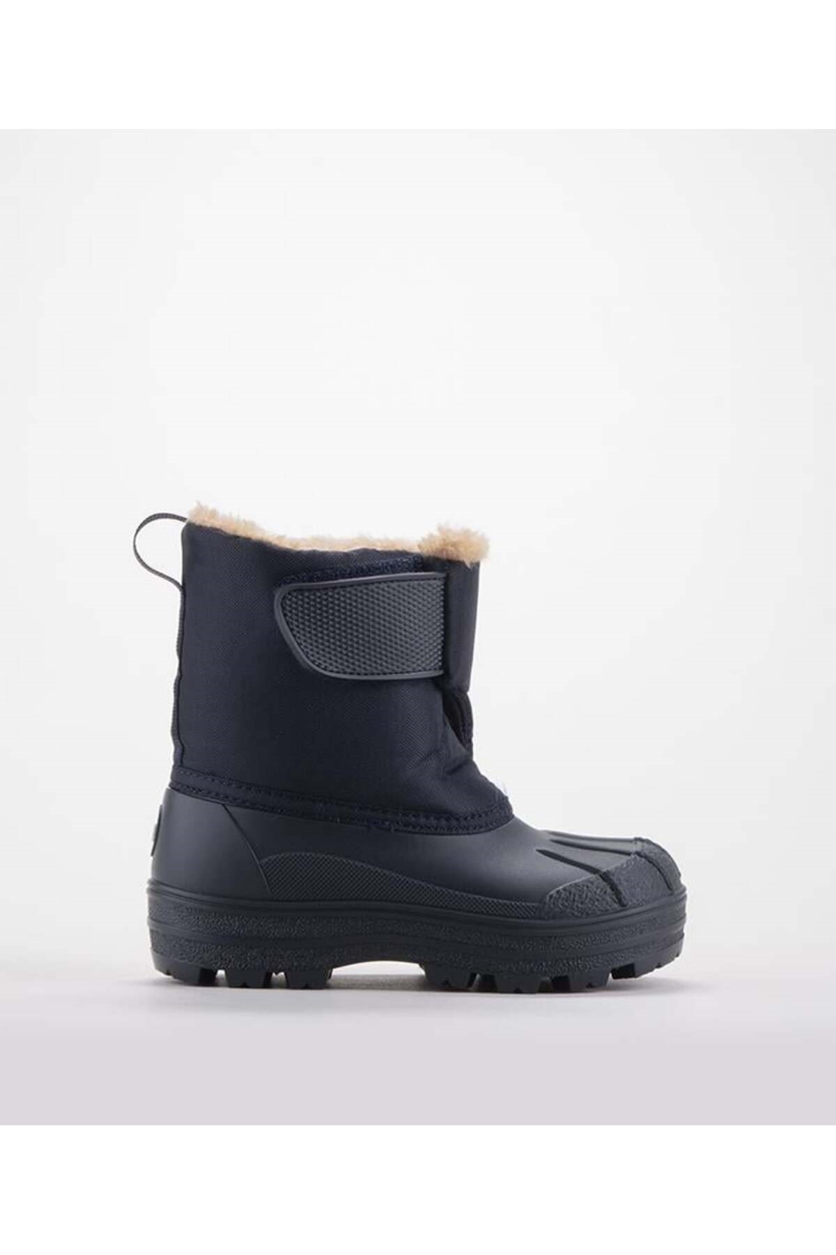 w10259-neu-cocuk-bot-5217fd.jpg