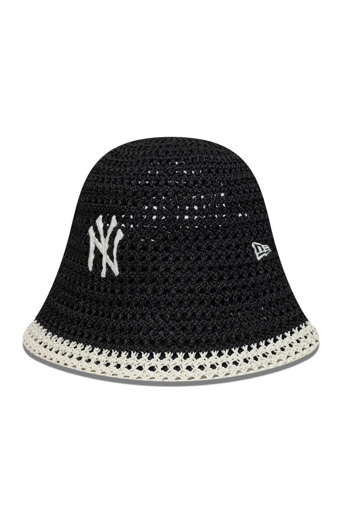 wmns-knitted-bucket-neyyan-blkwhi-siya--4261-.jpg