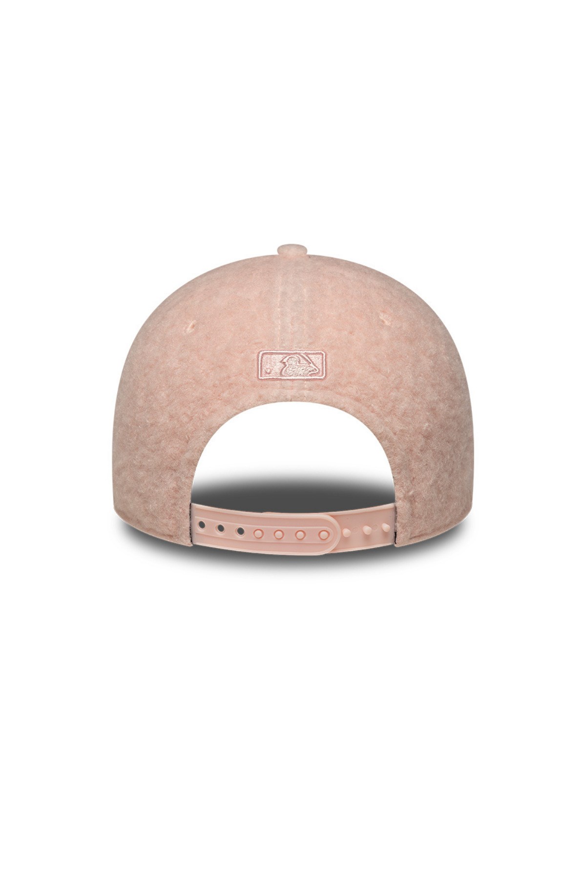 wmns-winter-borg-9forty-mc-neyyan-past-ad58ba.jpg