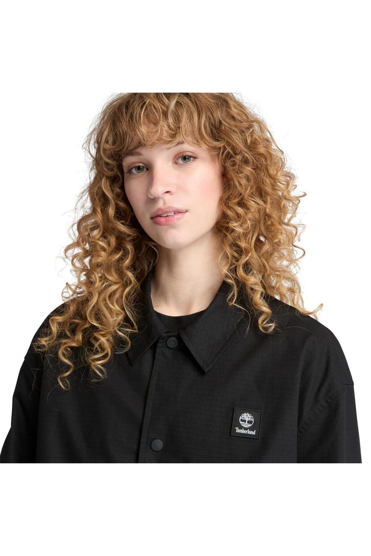 woven-badge-ripstop-coach-jacket-black-2a-46d.jpg