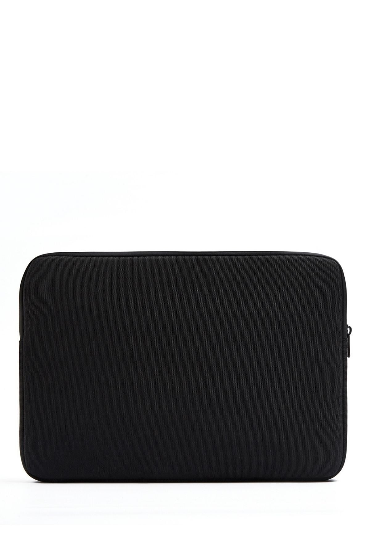xd-desing-16-everyday-laptop-kilifi-p7-d3d682.jpg