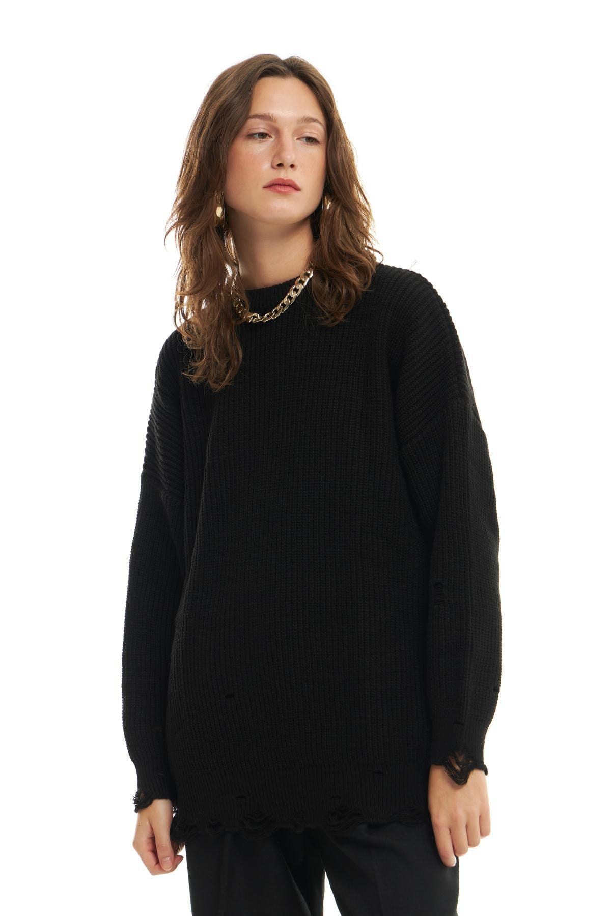yirtik-detayli-oversize-kazak-siyah--01f10.jpg