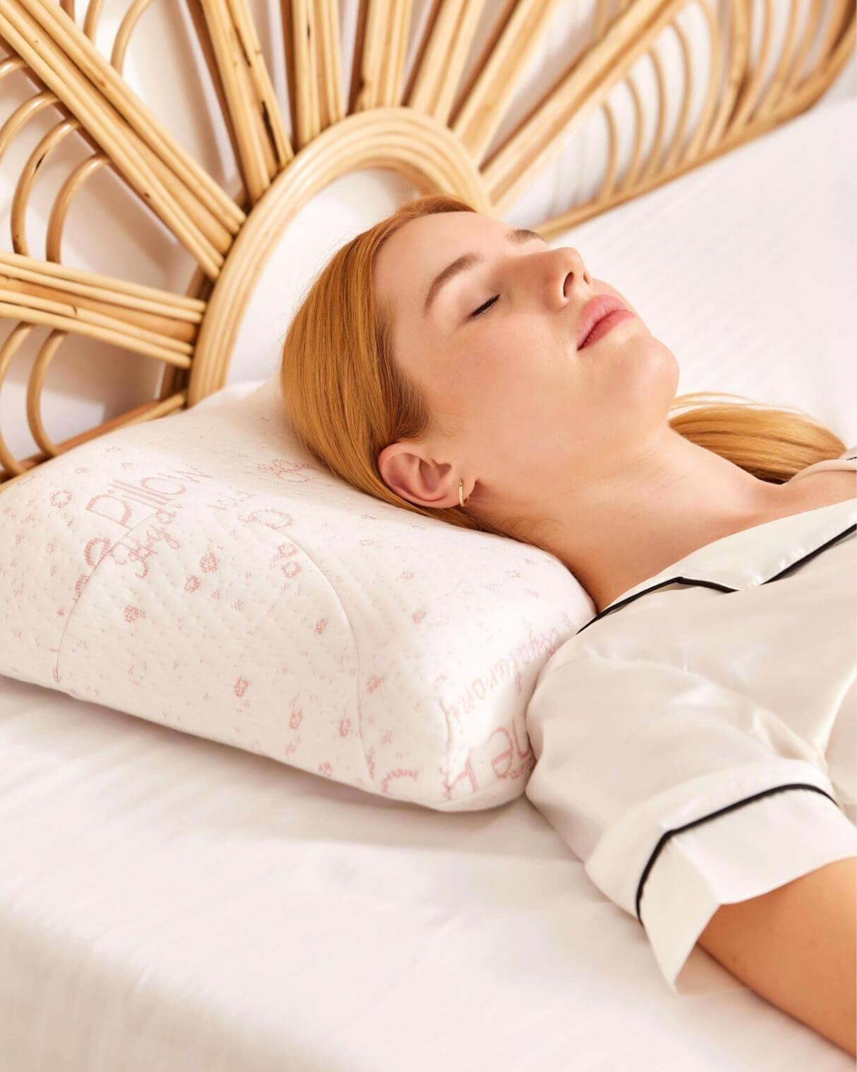 Kırışıklık Önleyici Ortopedik Güzellik Yastığı (Hylauronik Asit içerikli kılıfı ile)