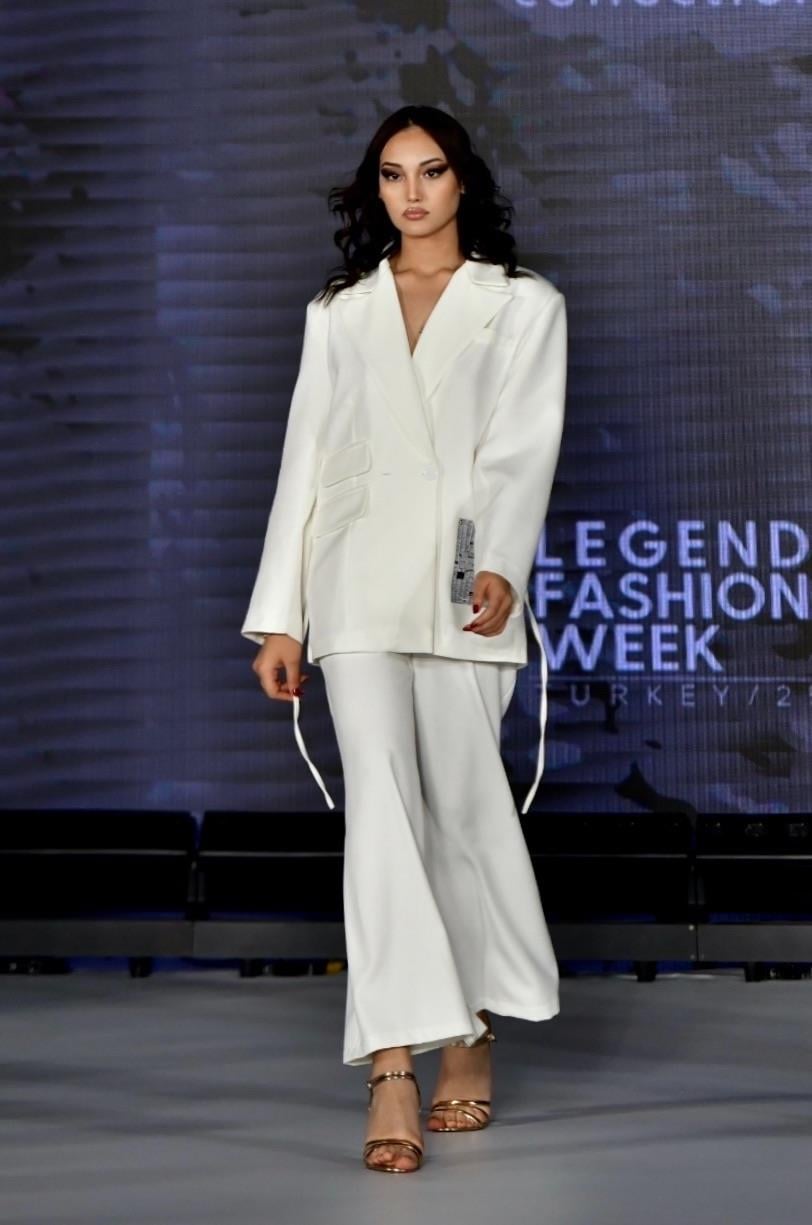 Oversize Beyaz Takım