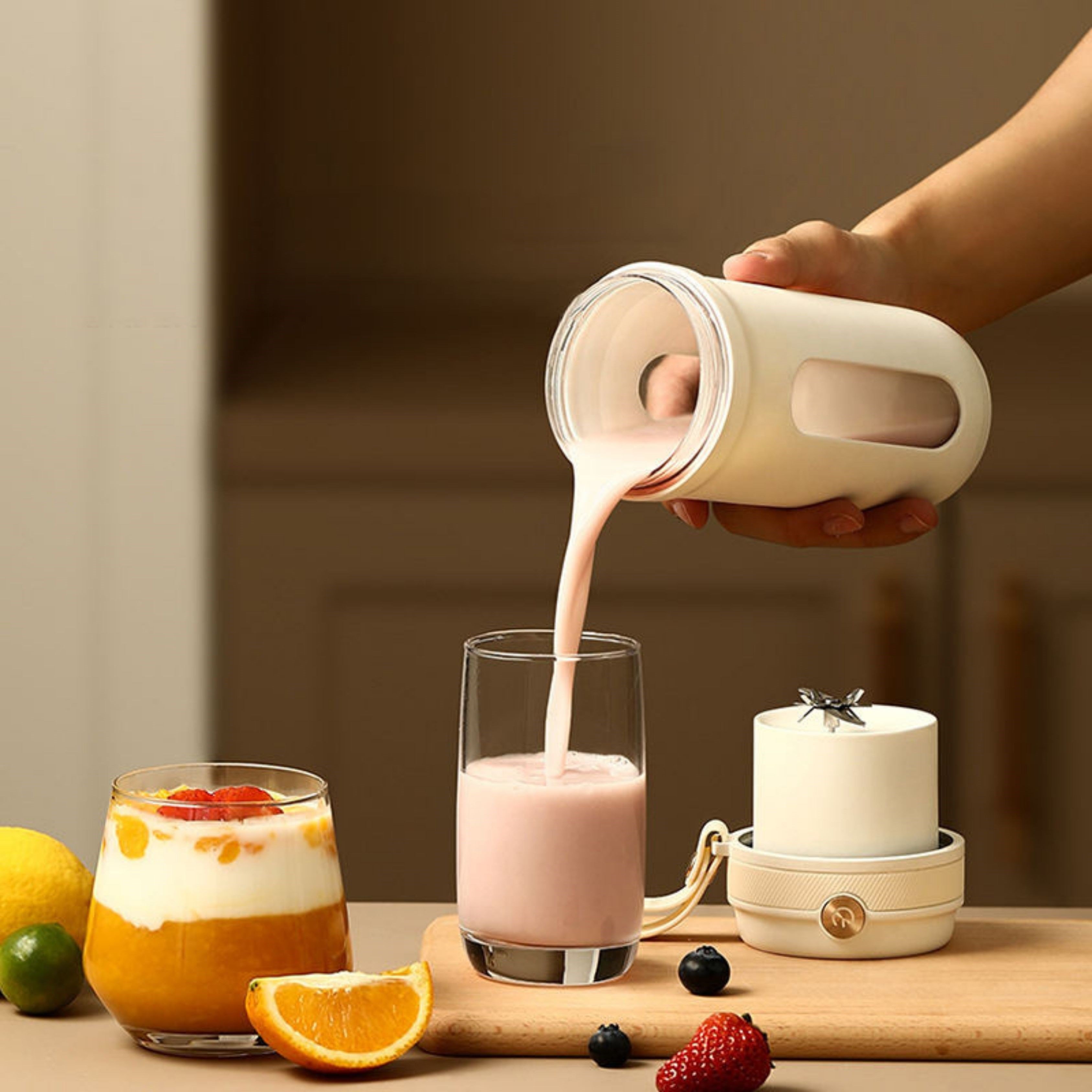 Blendic Blender Taşınabilir Şarjlı Kişisel Blender Smoothie Meyve Sıkacağı Mini Karıştırıcı USB Şarjlı Meyve ve Sebze Blenderı