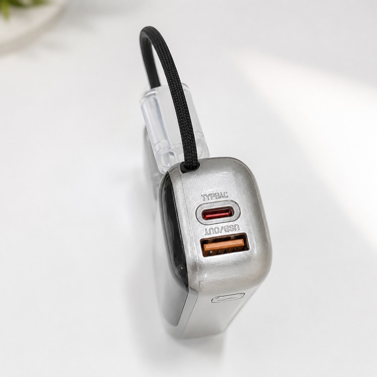 PW592 13000 mAh 22.5W Dijital Göstergeli Dahili Type-C ve Lightning Kablolu Taşınabilir Powerbank Çoklu Çıkışlı Şarj Cihazı