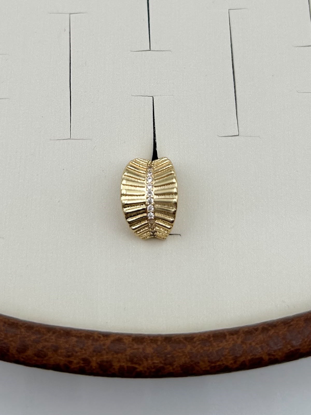Vip Earcuff