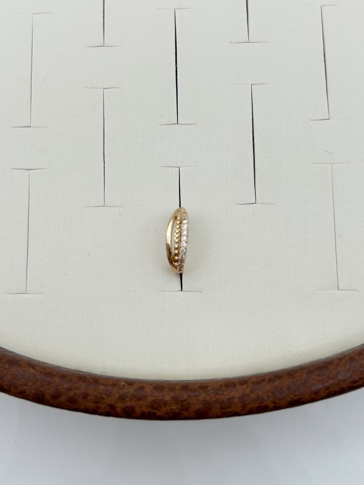Vip Earcuff