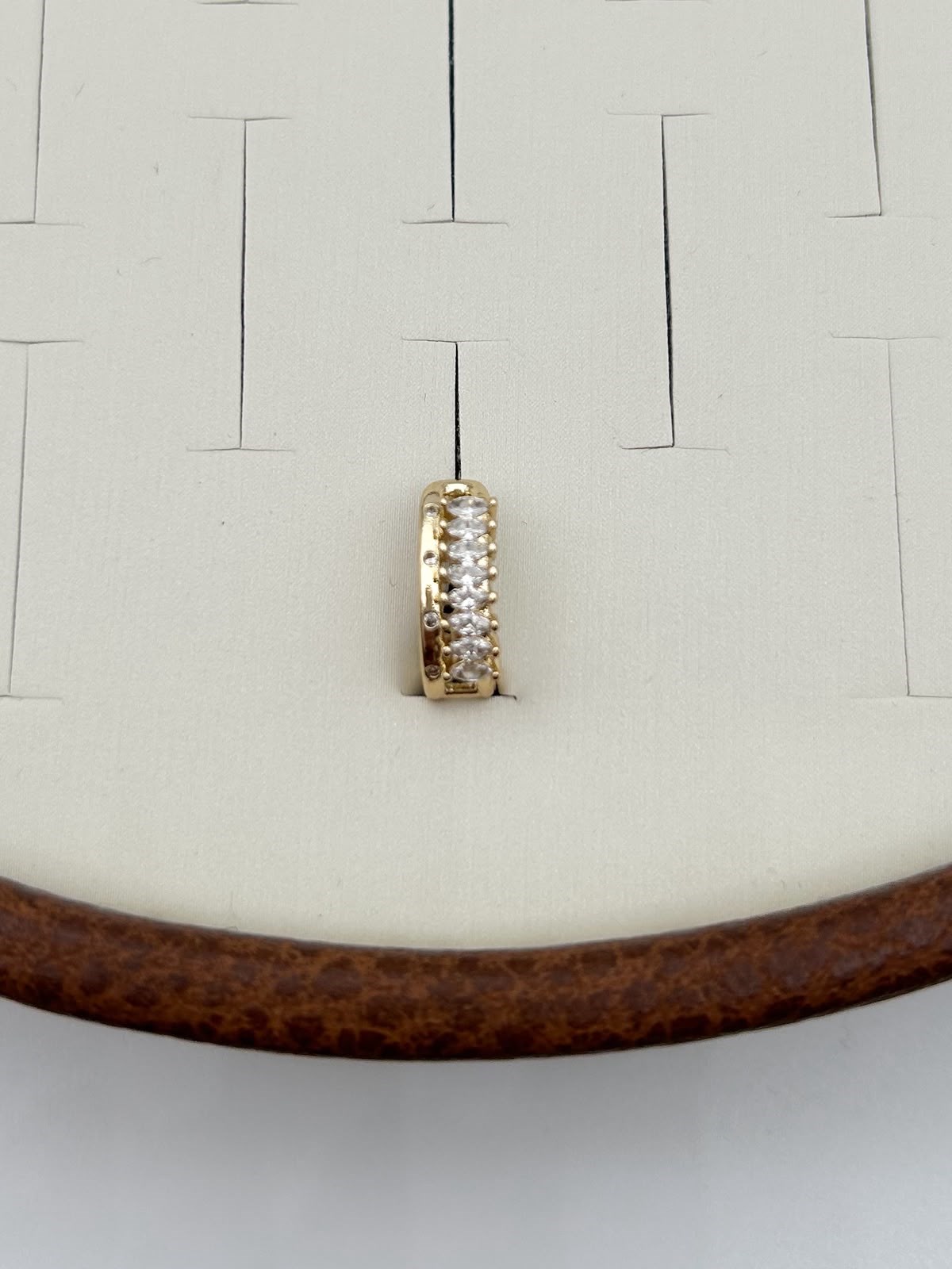 Vip Earcuff
