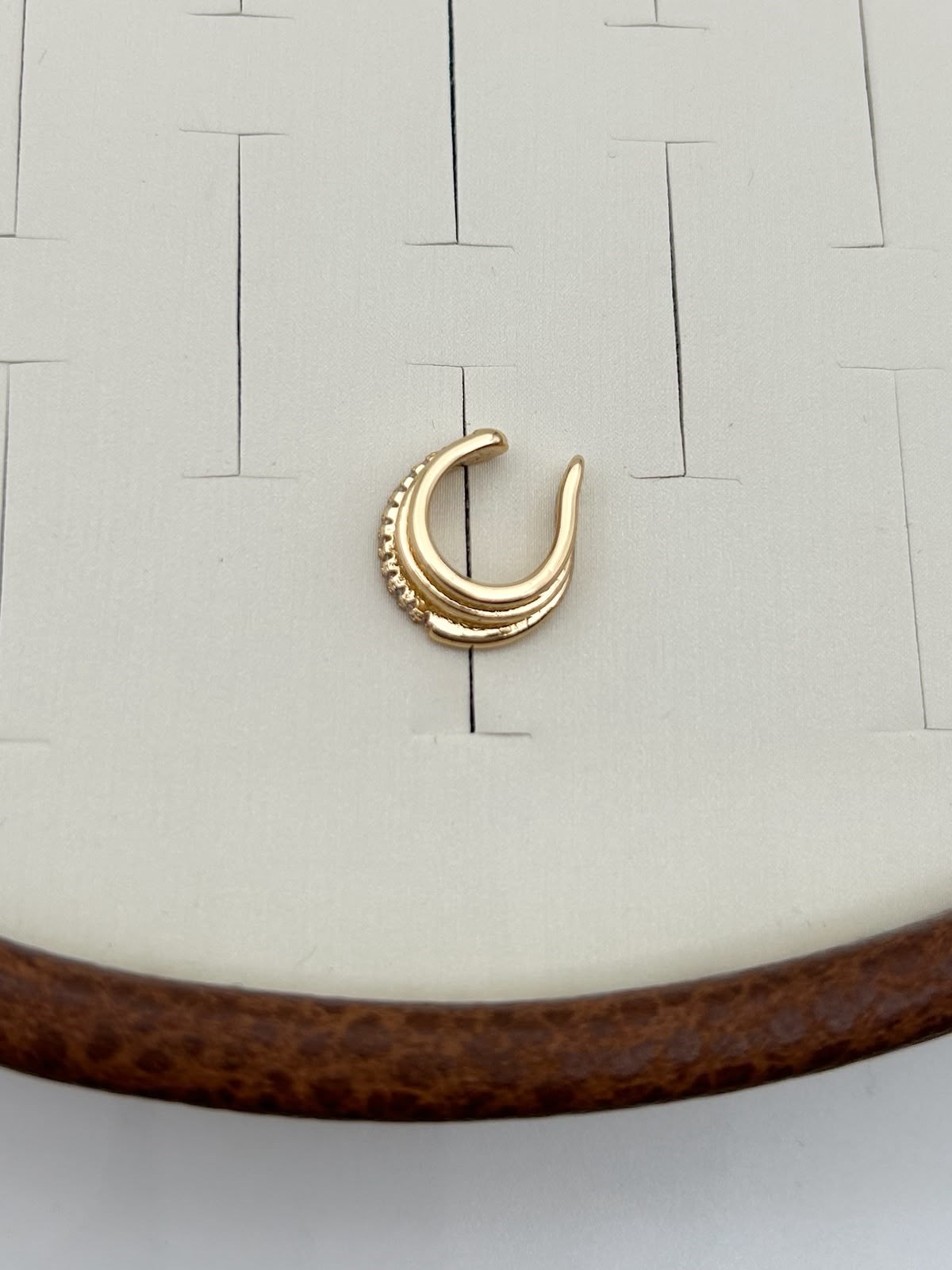 Vip Earcuff
