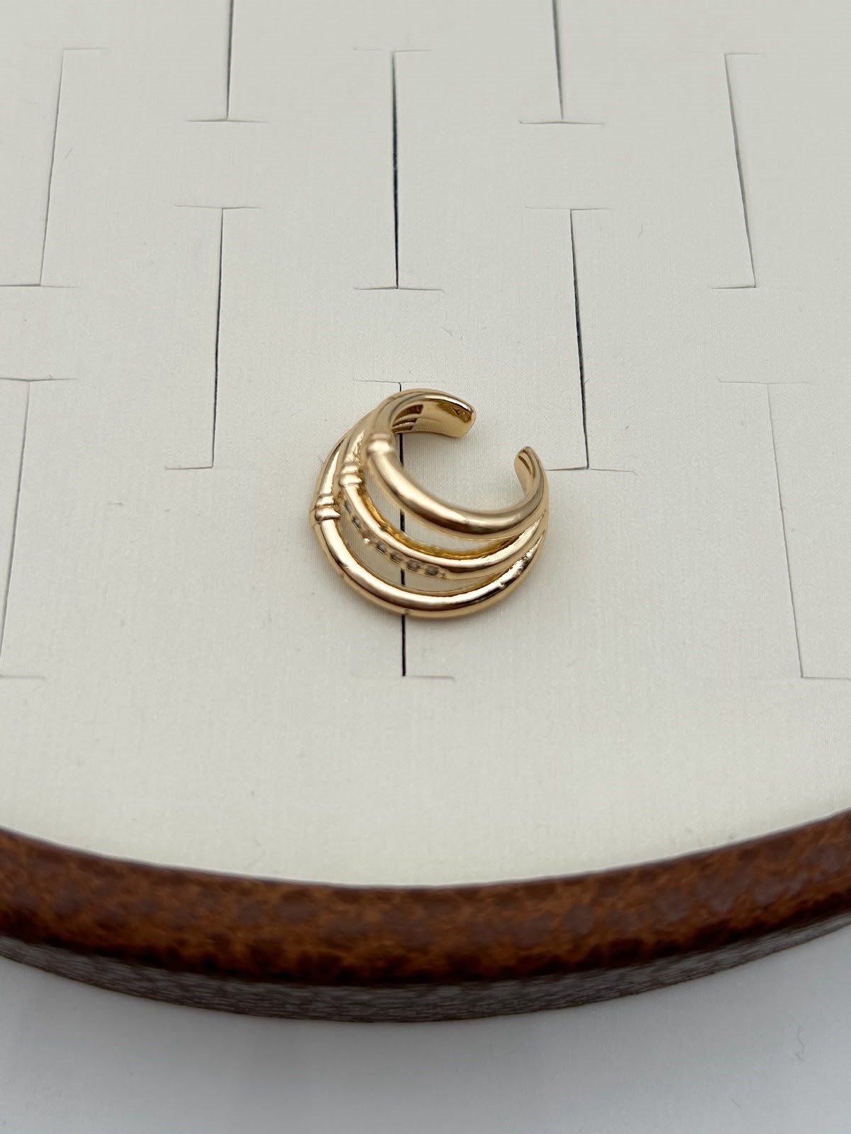 Vip Earcuff