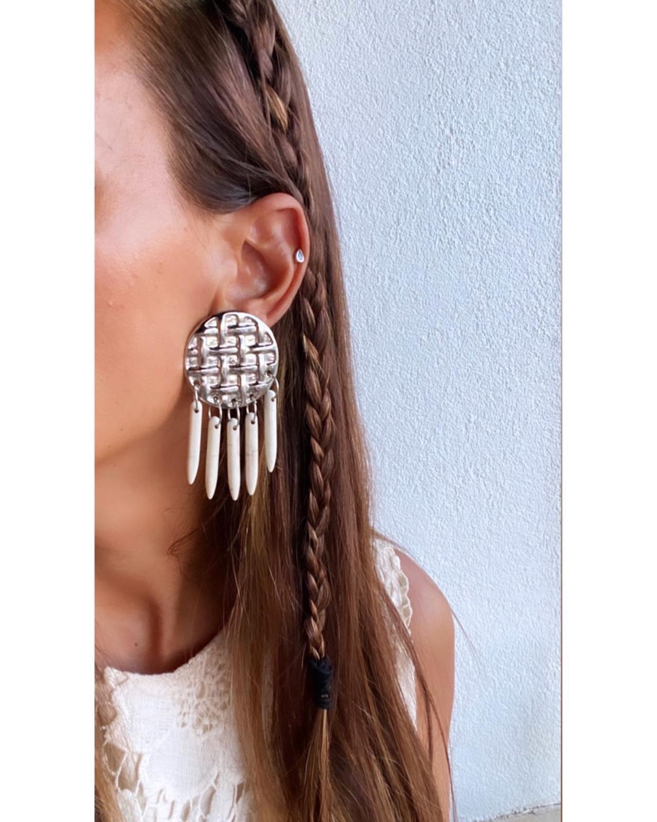 Net Pattern Earrings