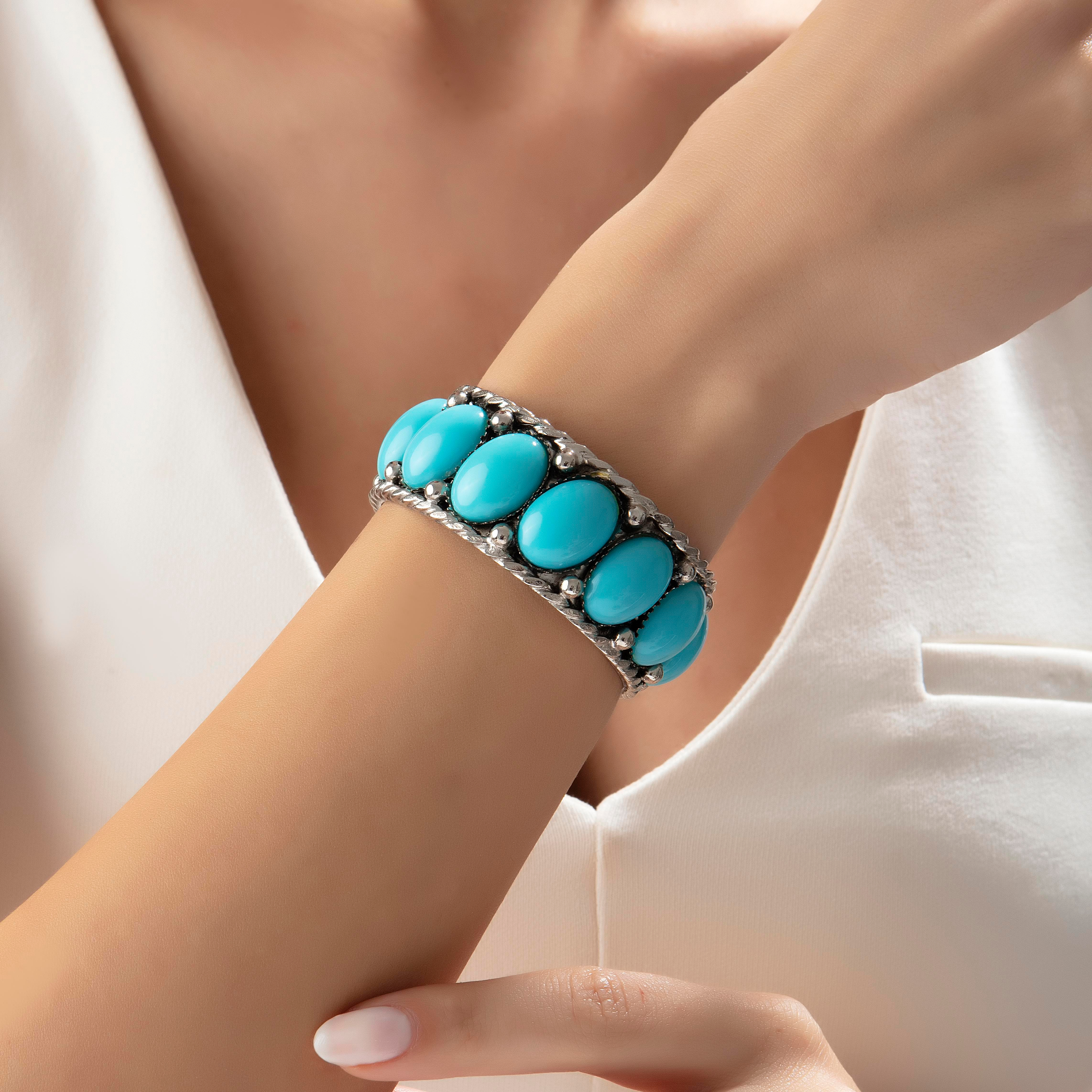 Opposite Attracks Cuff