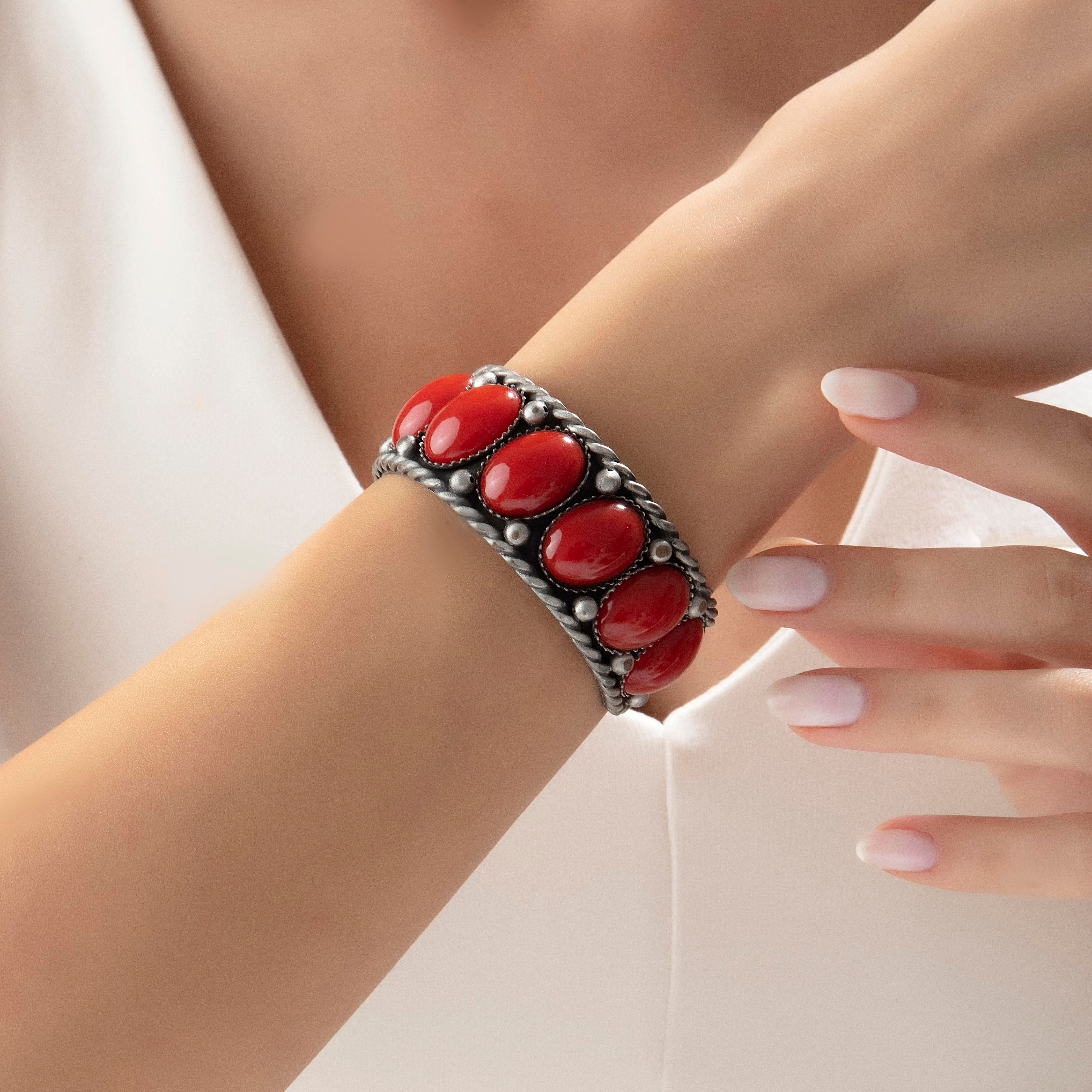 Opposite Attracks Cuff