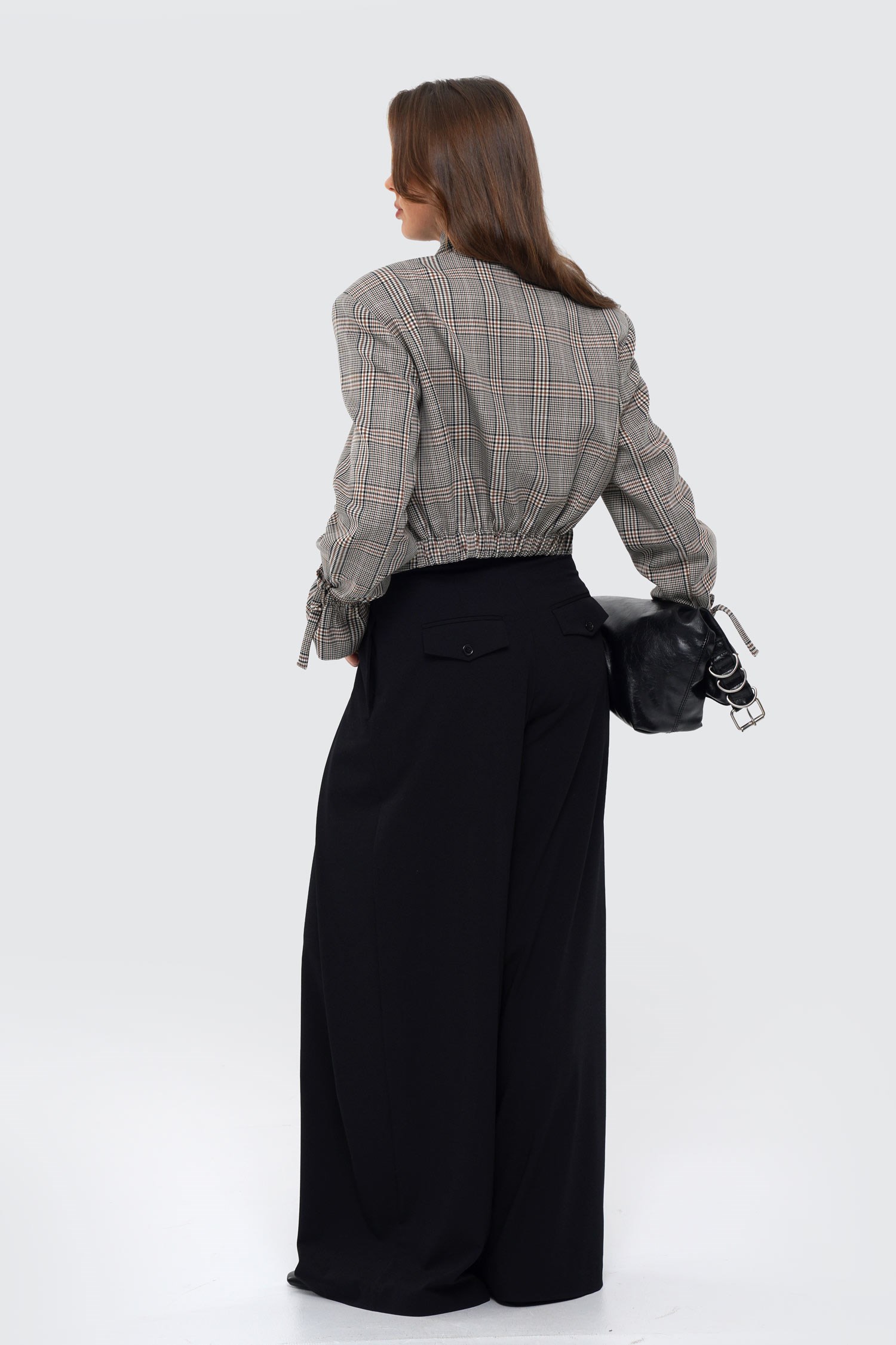 Kadın Kahverengi Dik Yaka Ekoseli Slim Fit Crop Ceket-Thalure