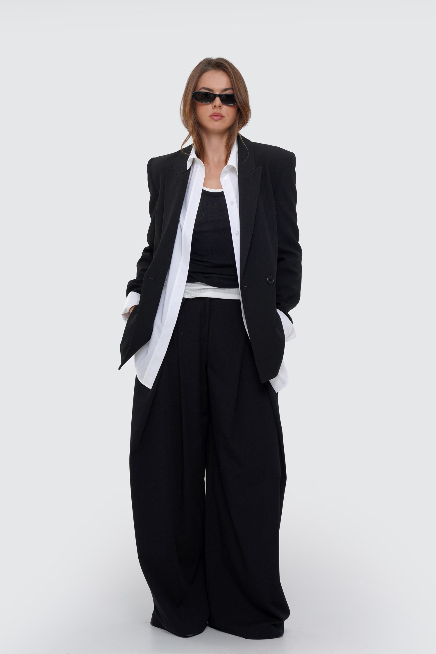Kadın Siyah Çift Düğmeli Oversize Blazer-Thalure
