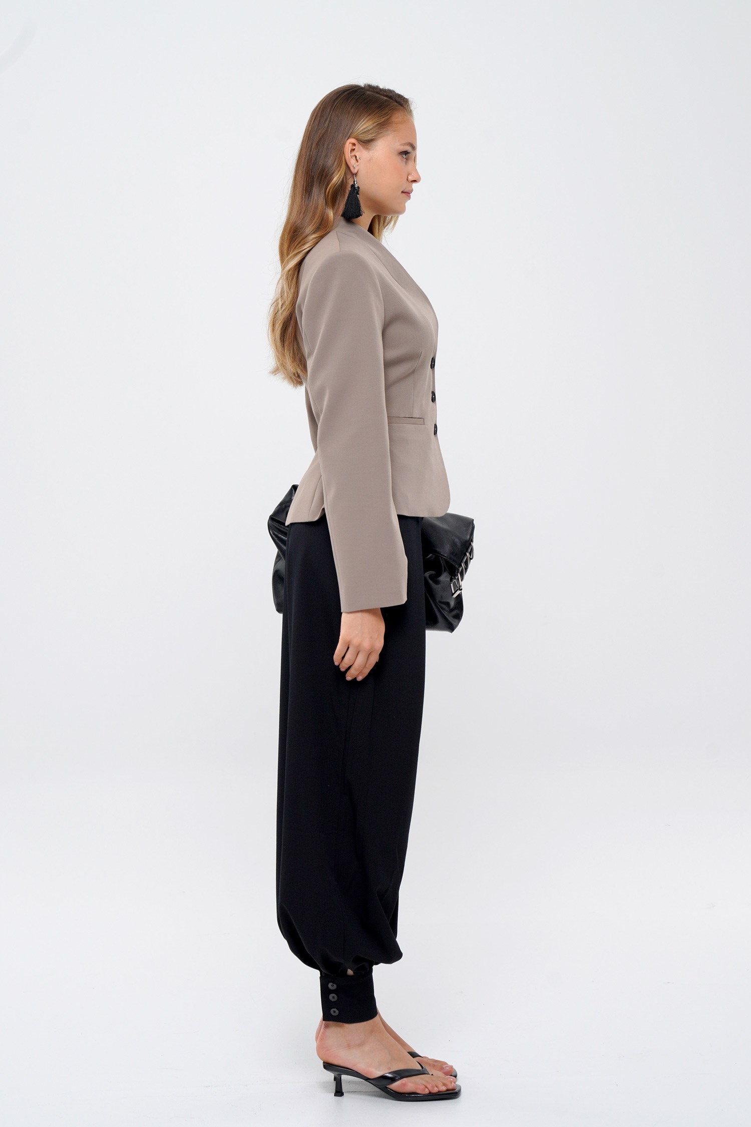 Kadın Yakasız Vücuda Oturan Blazer-Thalure