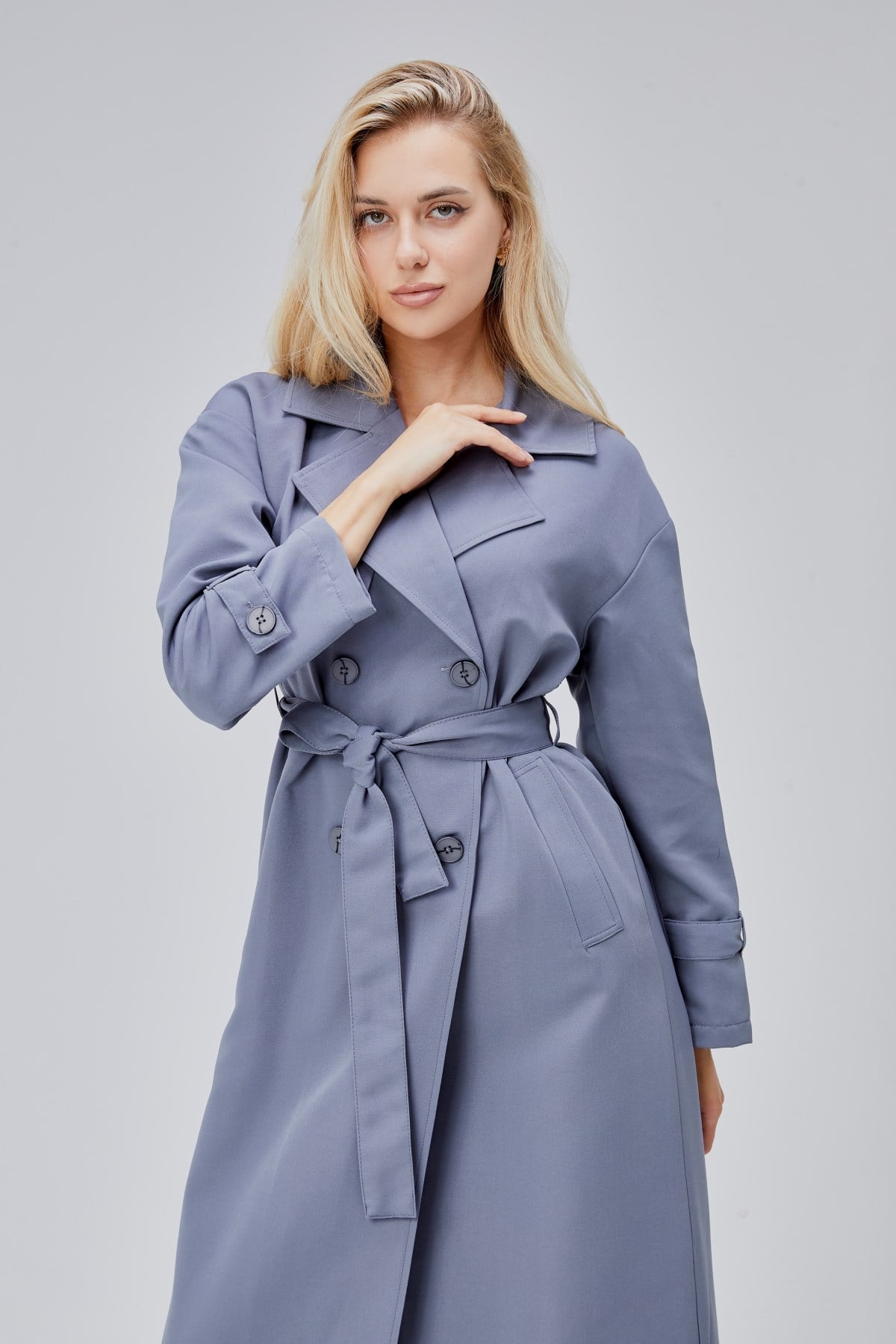 Gri Oversize Rüzgarlık Detaylı Trençkot