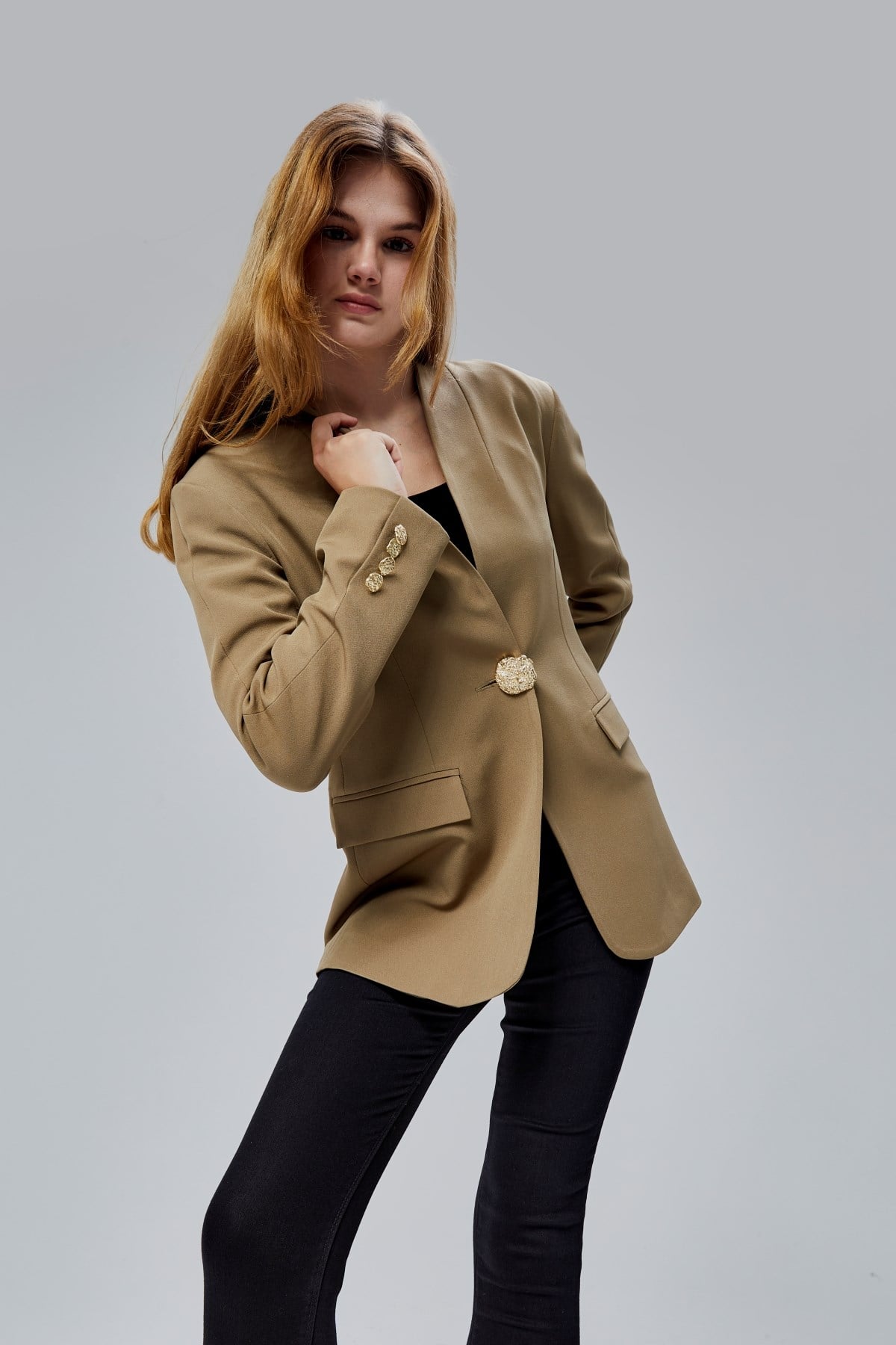 Koyu Haki Salaş Kesim Düğme Detaylı Dokuma Blazer Ceket