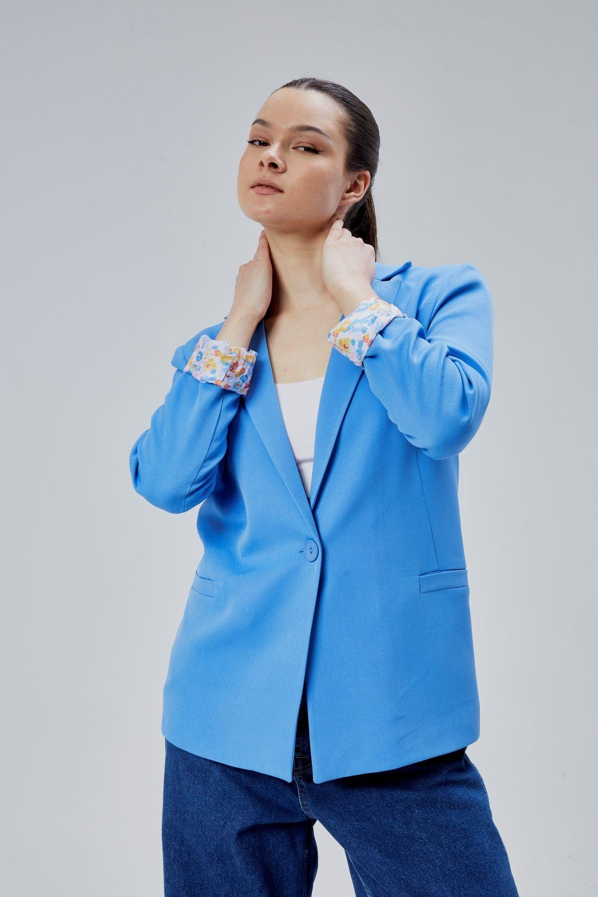 Koyu Mavi Kruvaze Yaka Kolu Katlama Detaylı Regular Vatkalı Blazer Ceket