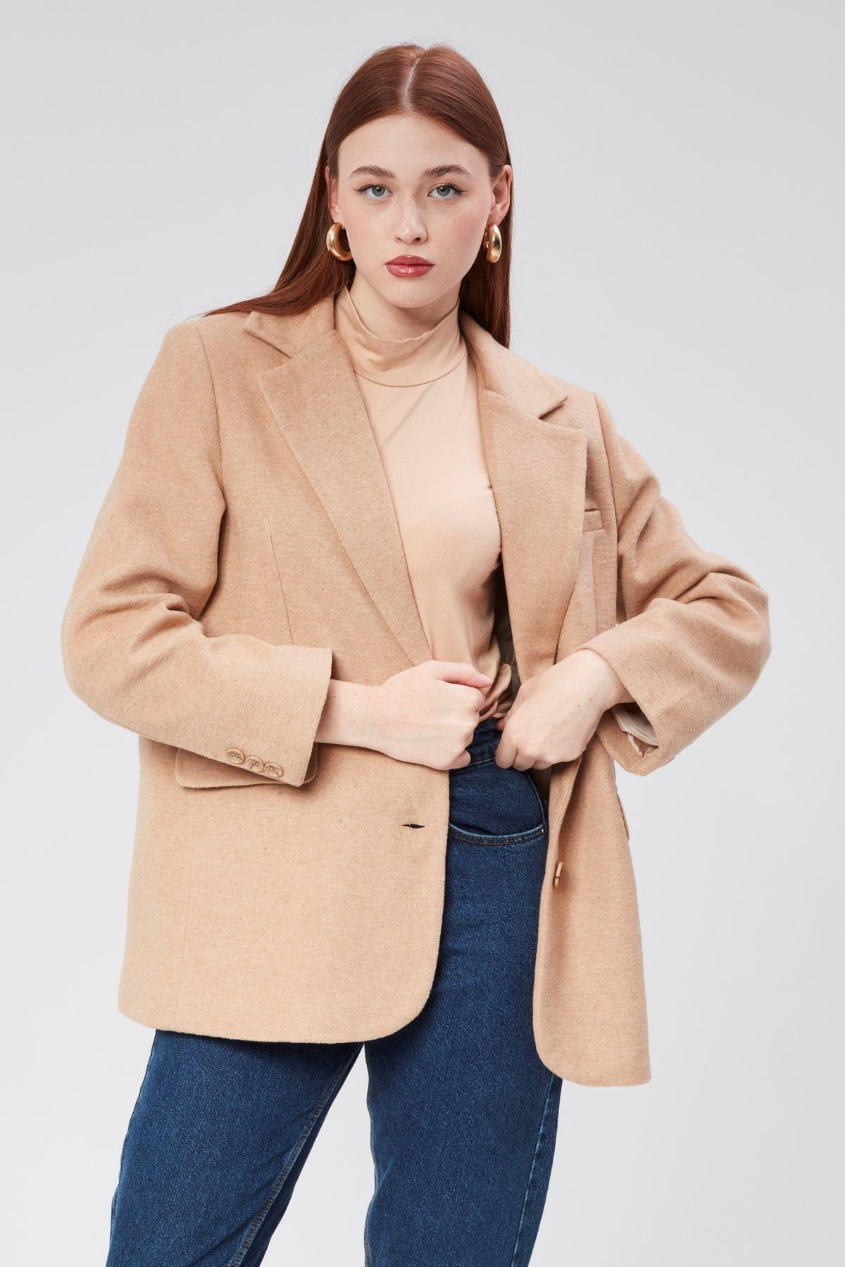 Kruvaze Yaka Regular Fit Kaşe Ceket