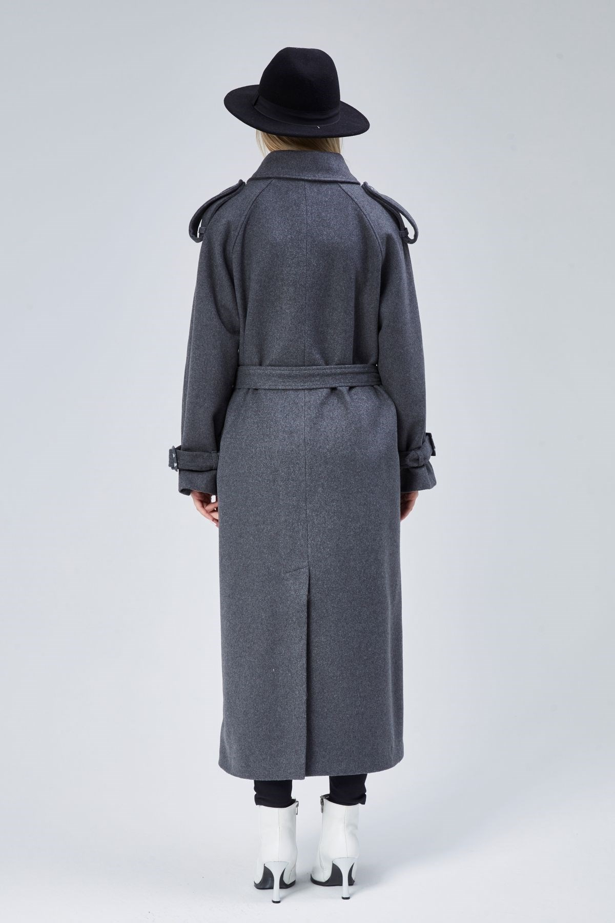 Kuşaklı Oversize Kaşe Kaban