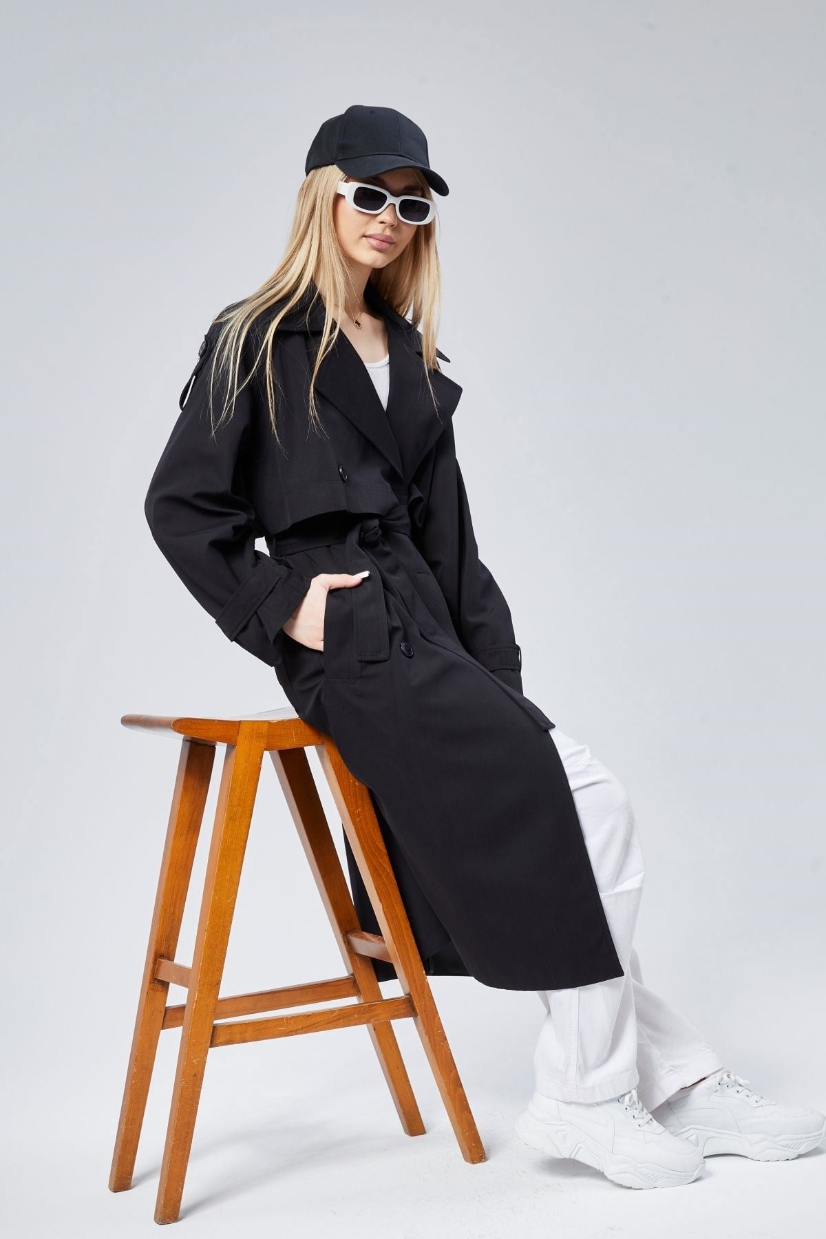 Oversize Kruvaze Kapama Rüzgarlık Detaylı Trençkot 44956