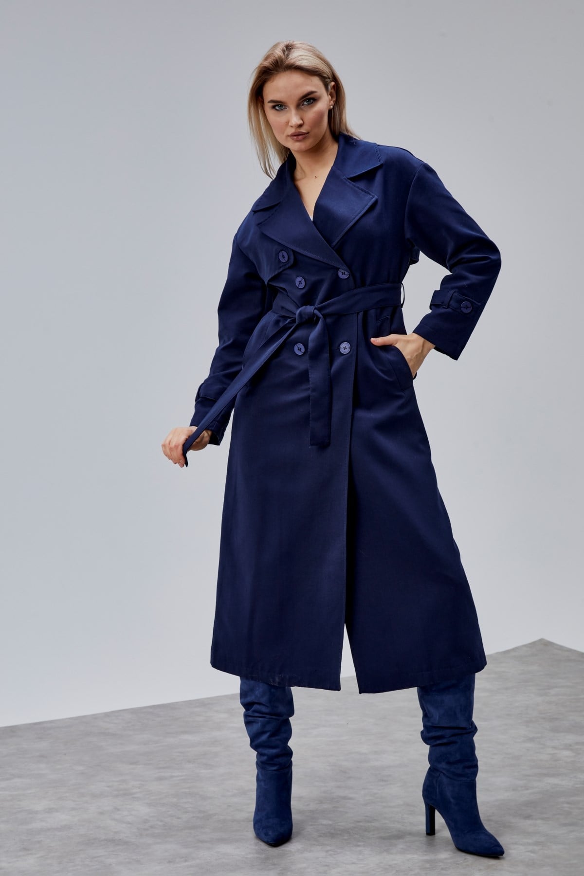 Oversize Rüzgarlık Detaylı Trençkot
