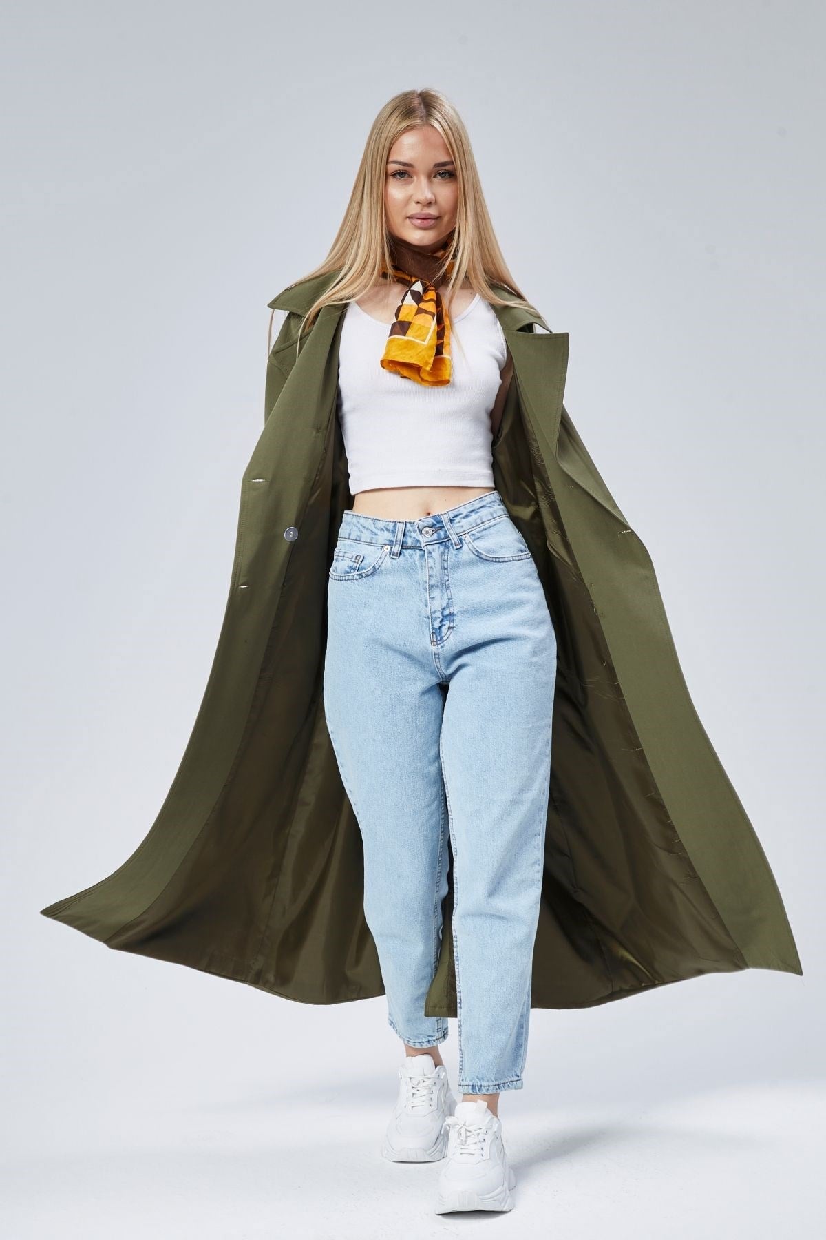 Oversize Rüzgarlık Detaylı Trençkot