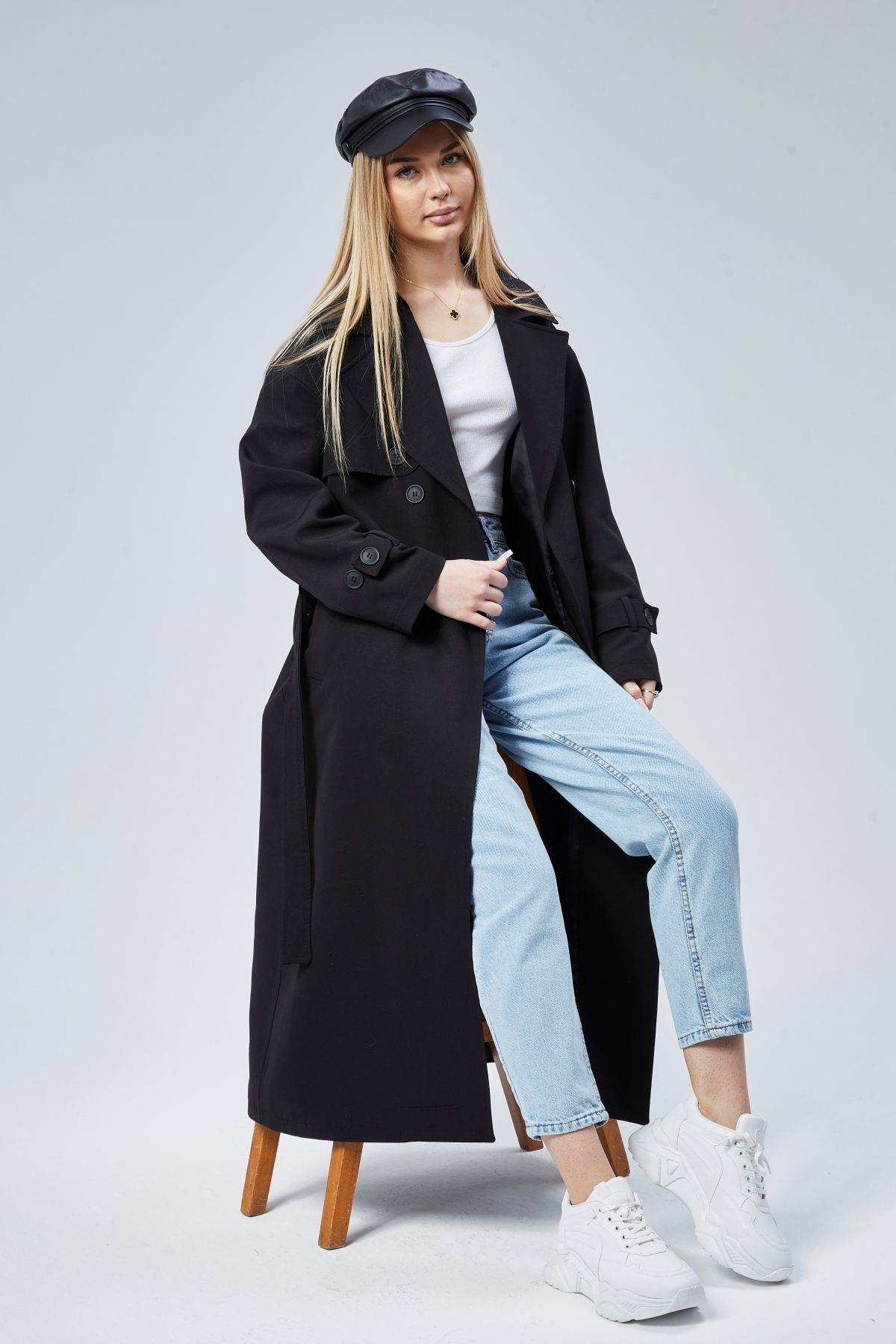 Oversize Rüzgarlık Detaylı Trençkot