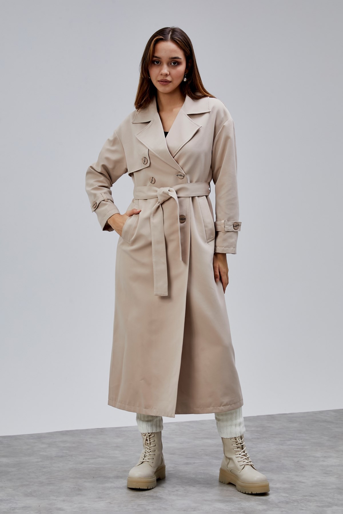 Oversize Rüzgarlık Detaylı Trençkot