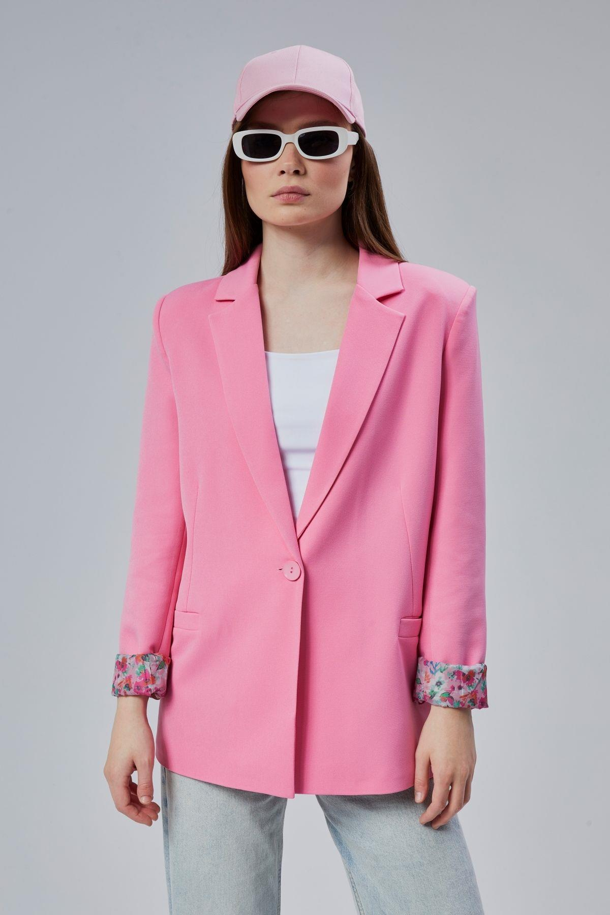 Pembe Kruvaze Yaka Kolu Katlama Detaylı Regular Vatkalı Blazer Ceket
