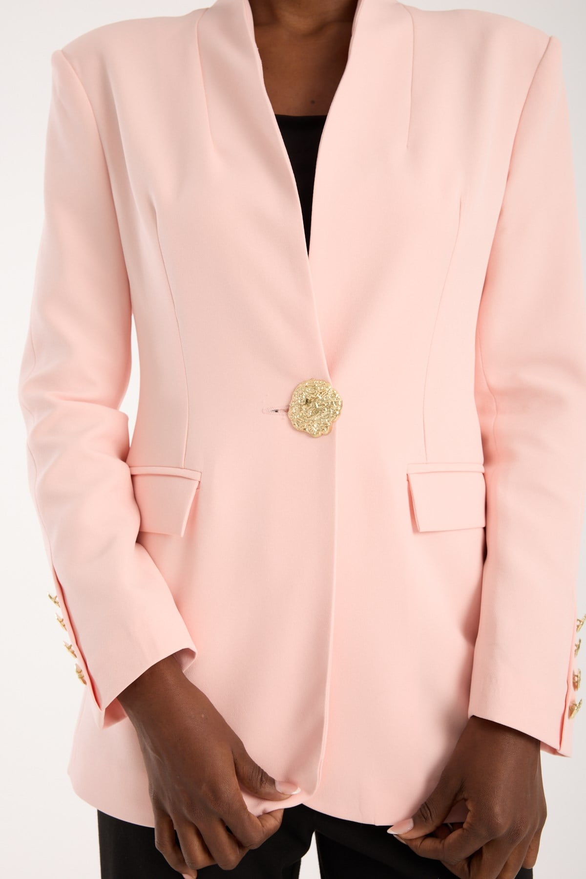 Pembe Salaş Kesim Düğme Detaylı Dokuma Blazer Ceket