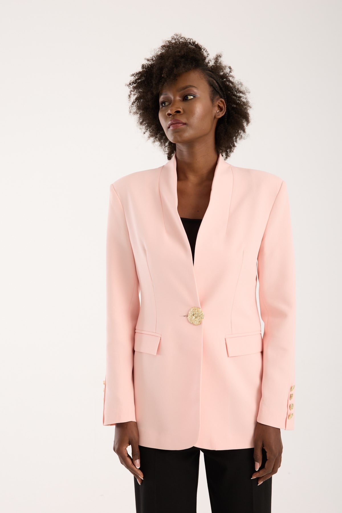 Pembe Salaş Kesim Düğme Detaylı Dokuma Blazer Ceket