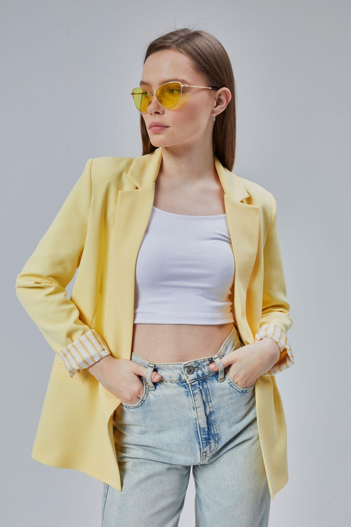 Sarı Kruvaze Yaka Kolu Katlama Detaylı Regular Vatkalı Blazer Ceket