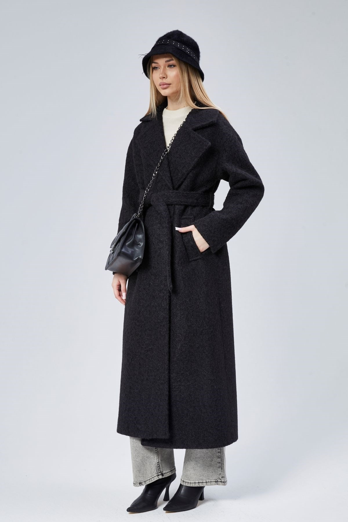Siyah Buklet Kaşe Oversize Kaban