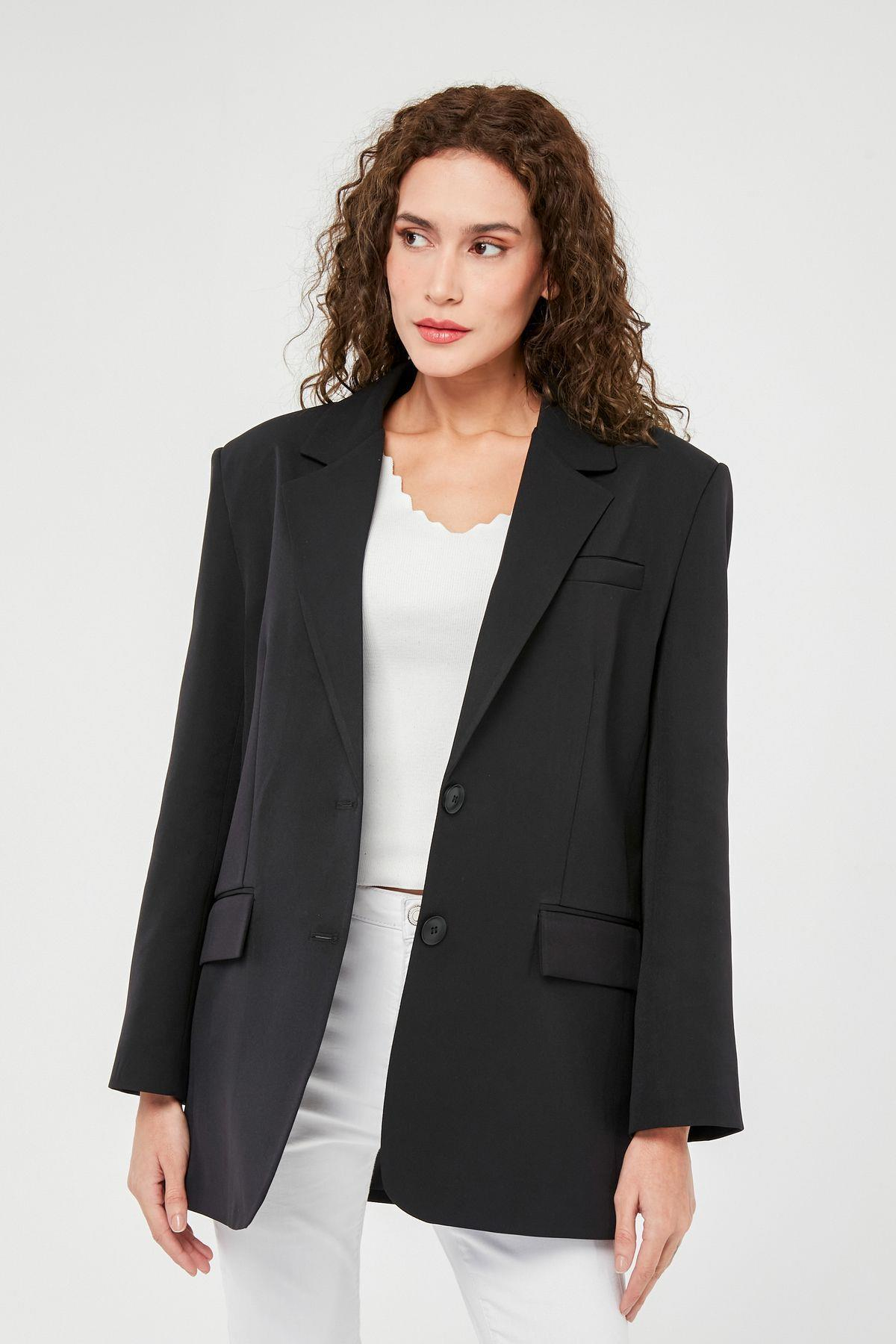Siyah Kadın Düğmeli Oversize Blazer Ceket