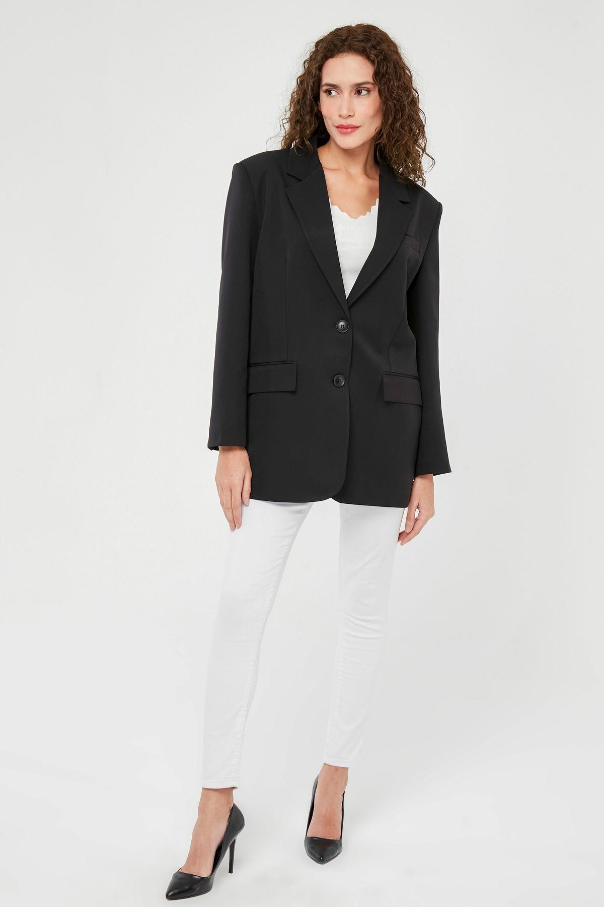 Siyah Kadın Düğmeli Oversize Blazer Ceket