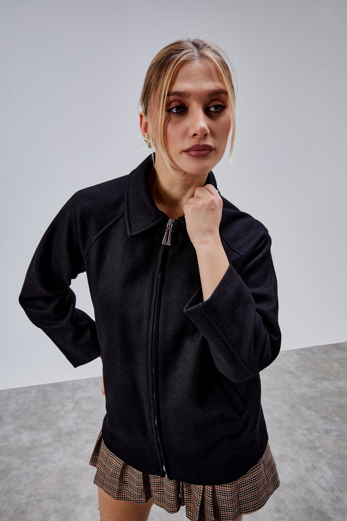 Siyah Oversize Fermuarlı Kaşe Ceket